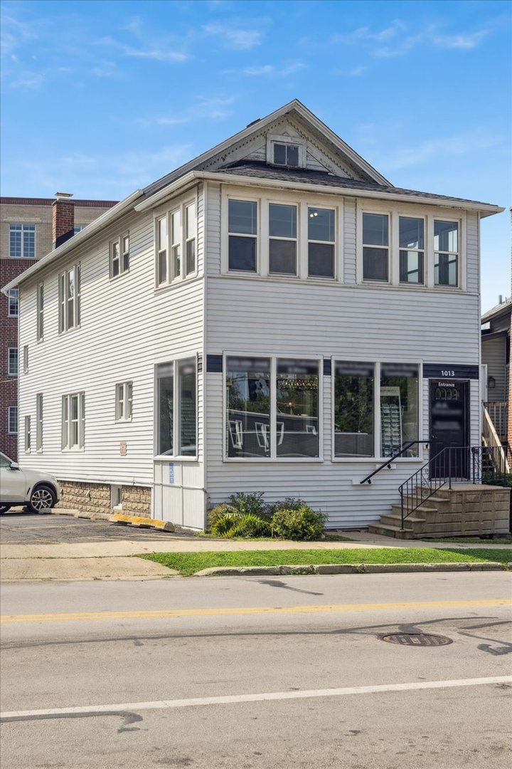 1013 Maple Avenue Unit: 2