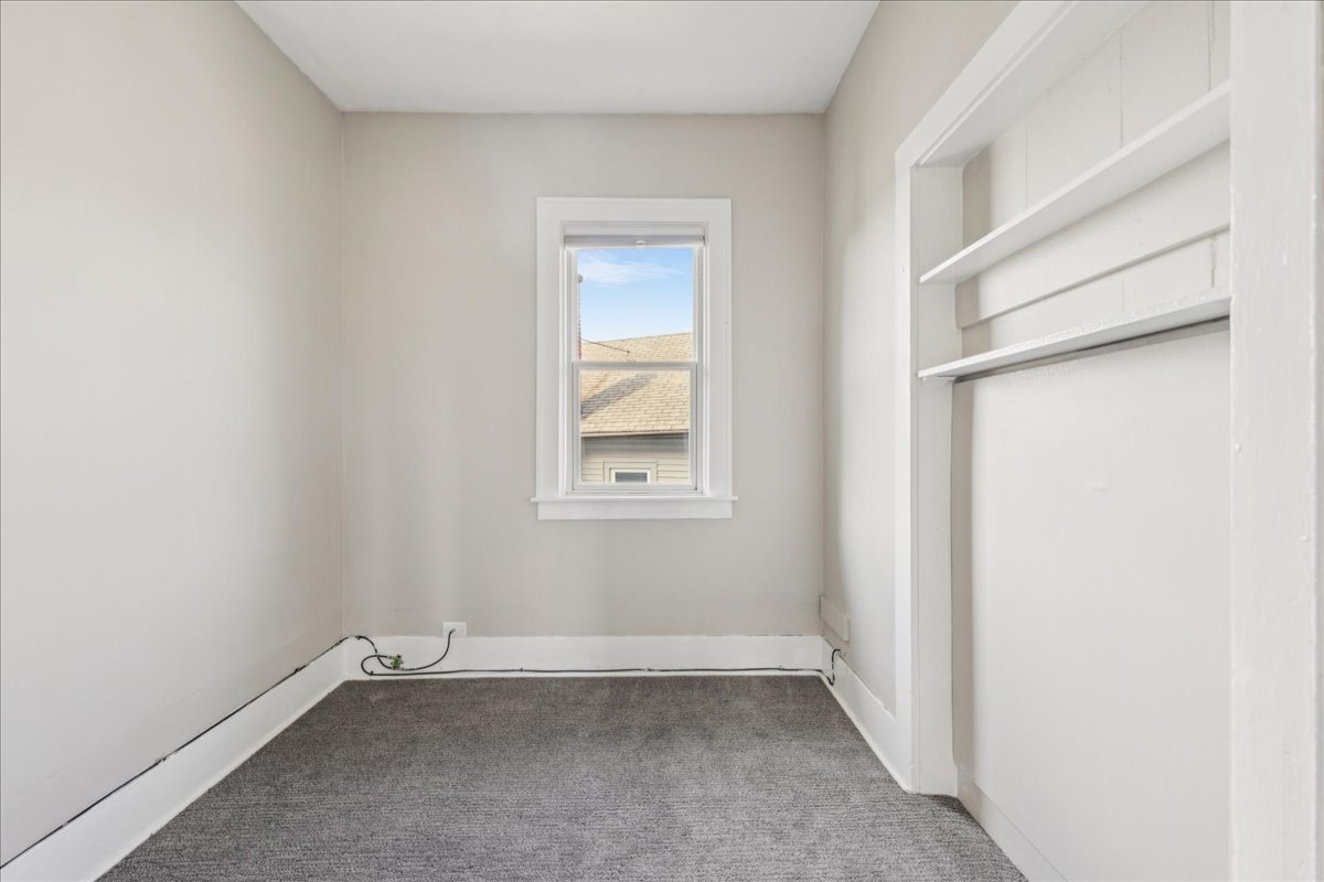 1013 Maple Avenue Unit: 2