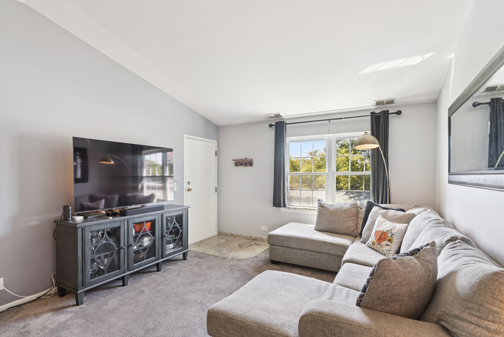 124 E Winchester Road Unit: F