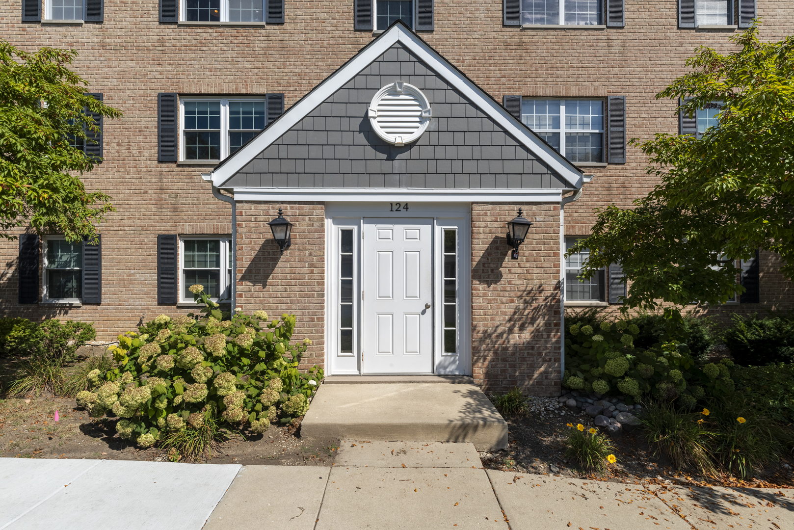 124 E Winchester Road Unit: F