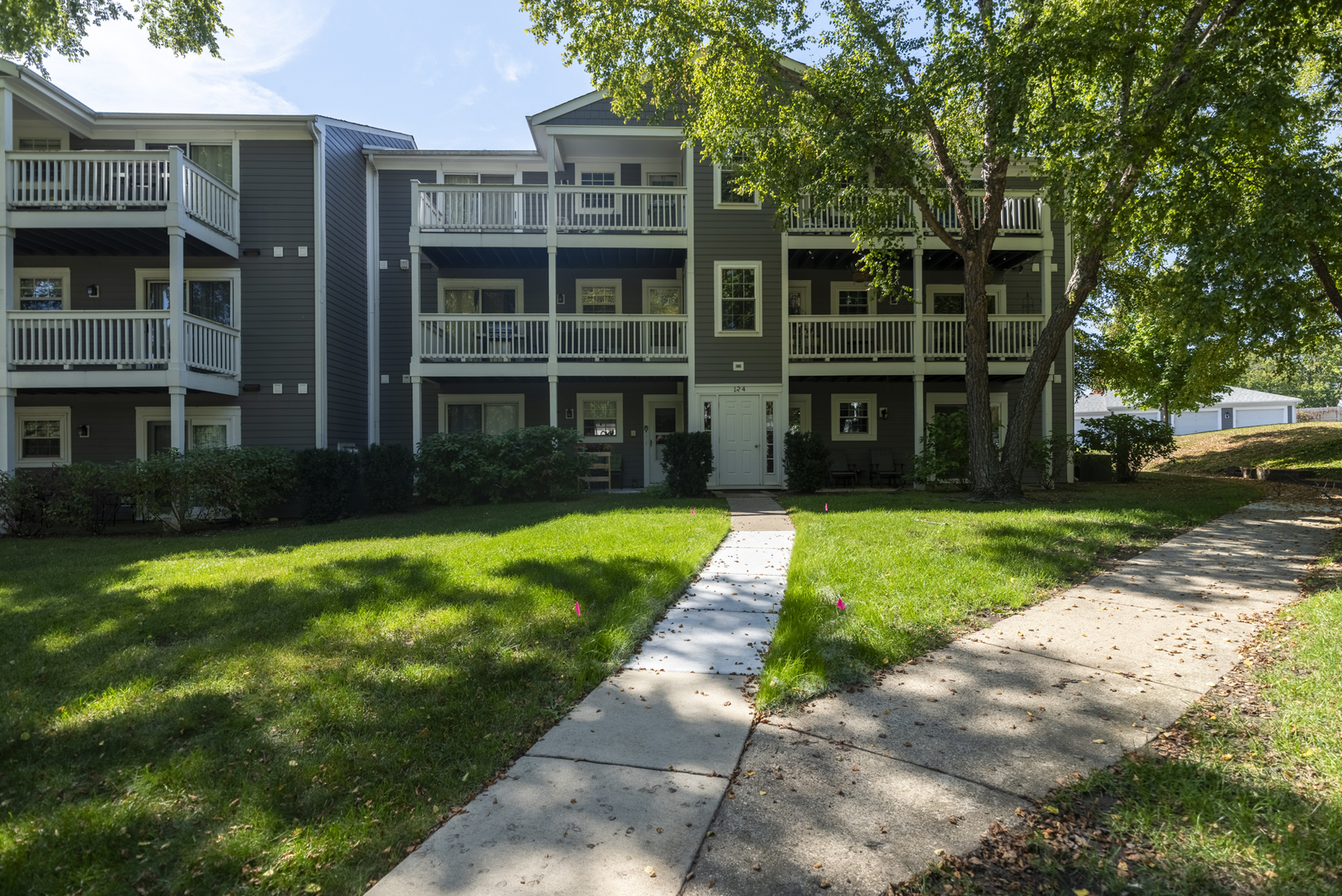 124 E Winchester Road Unit: F