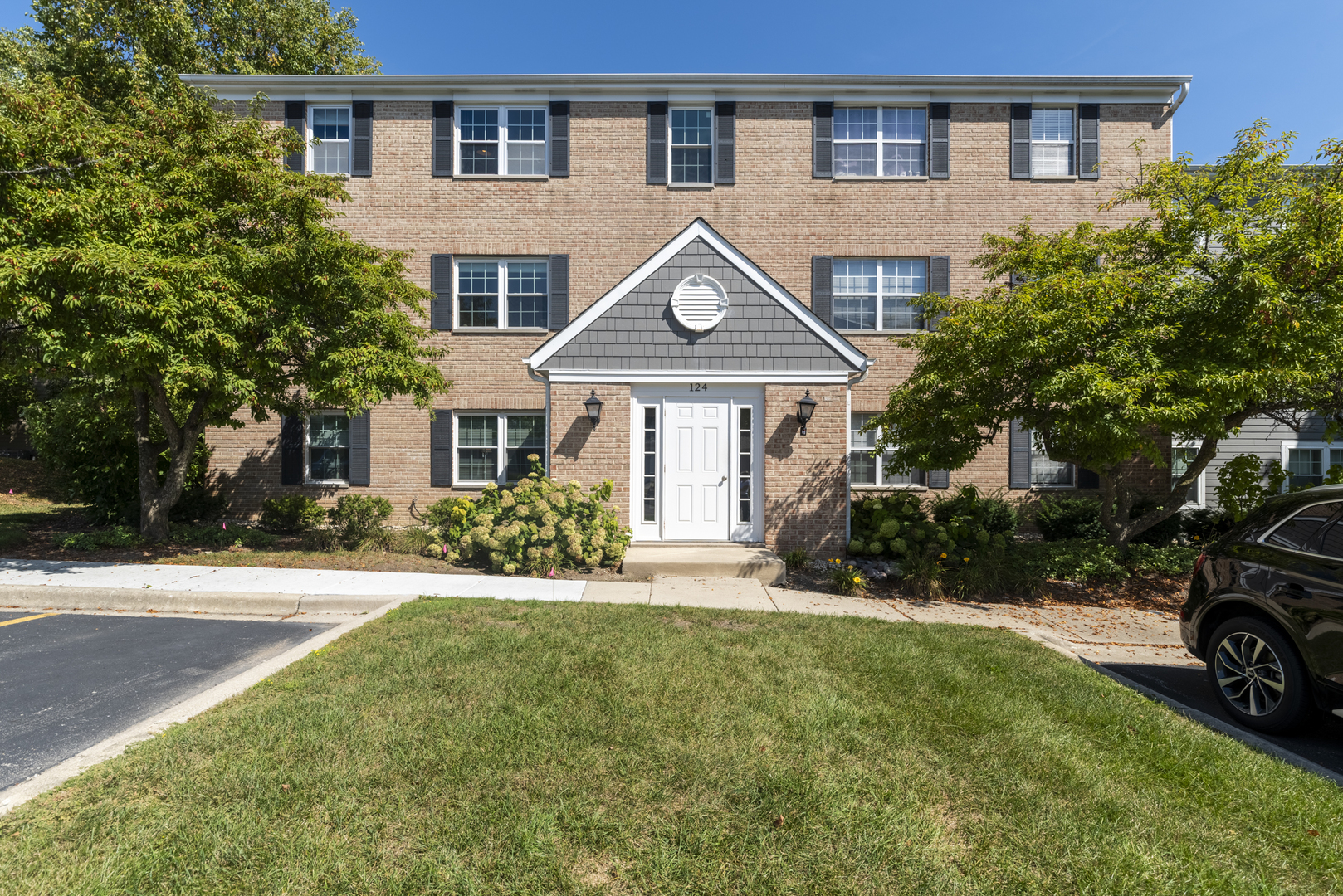 124 E Winchester Road Unit: F