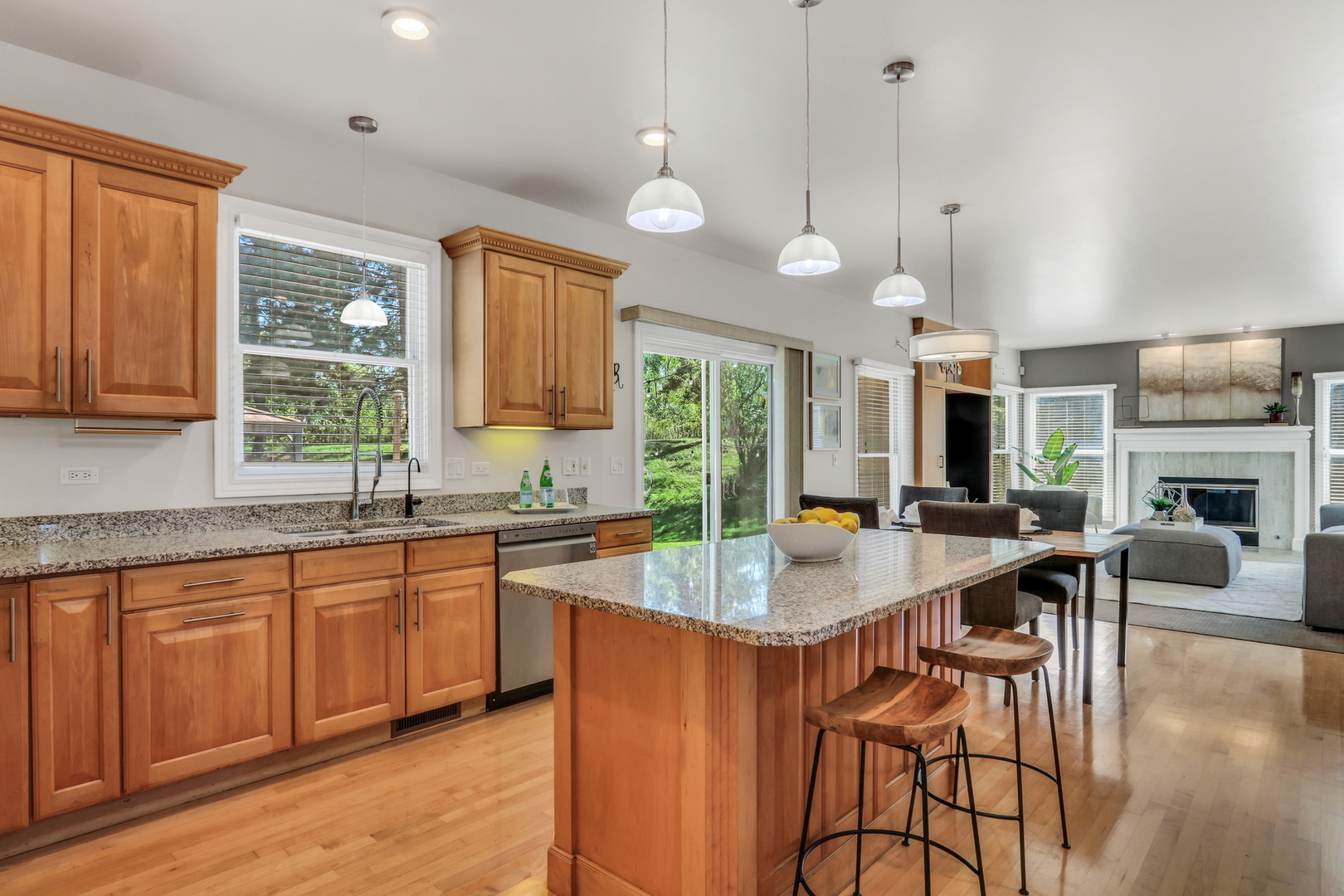 3696 Tamarack Circle