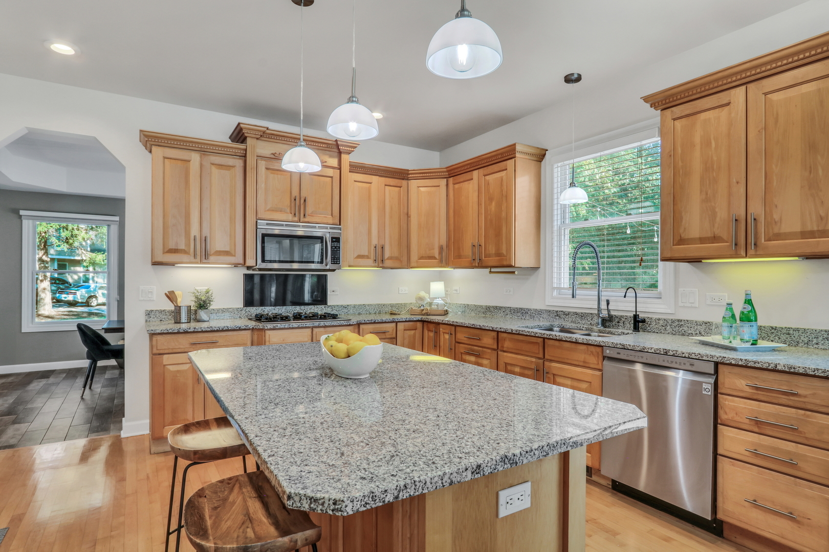 3696 Tamarack Circle