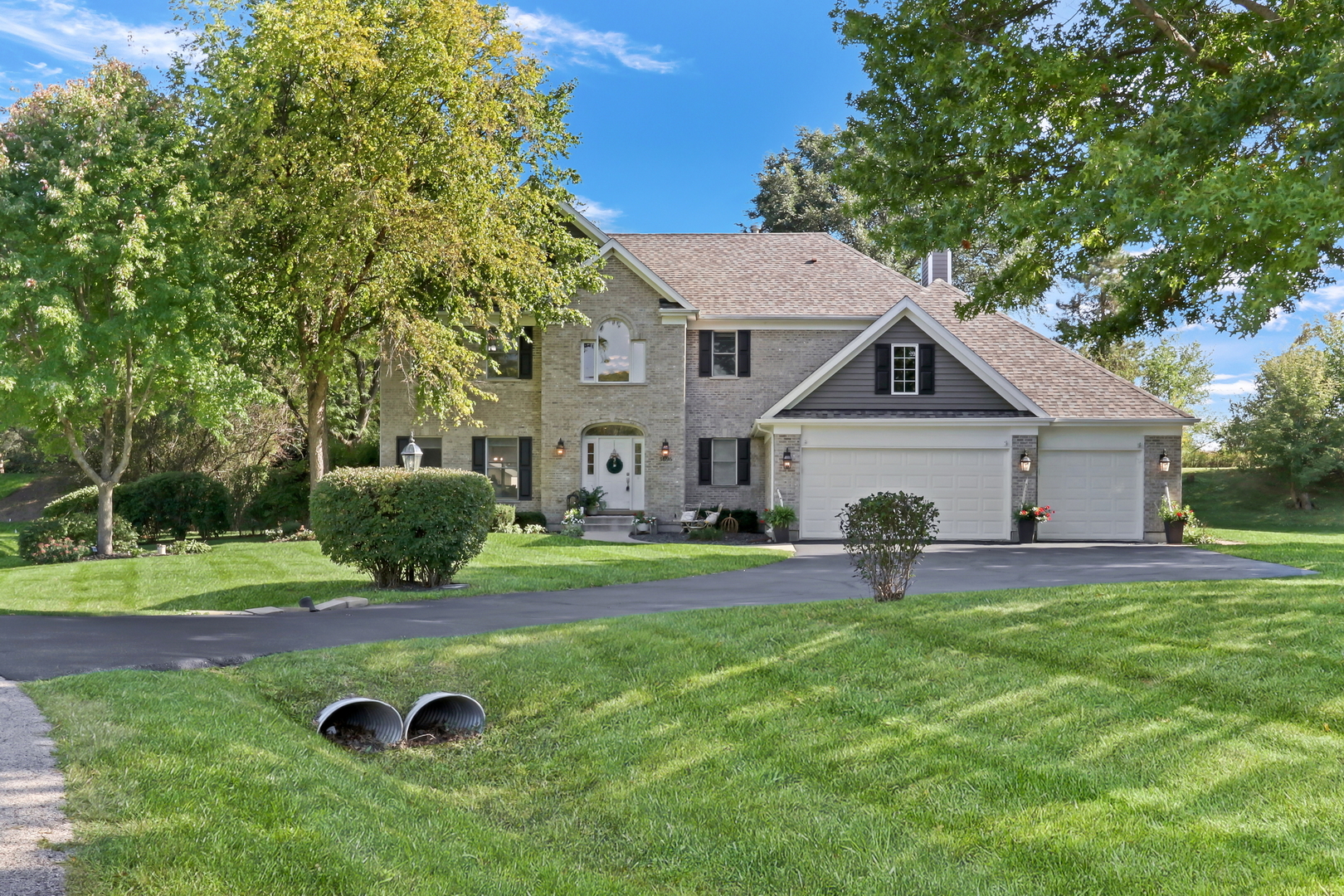 3696 Tamarack Circle