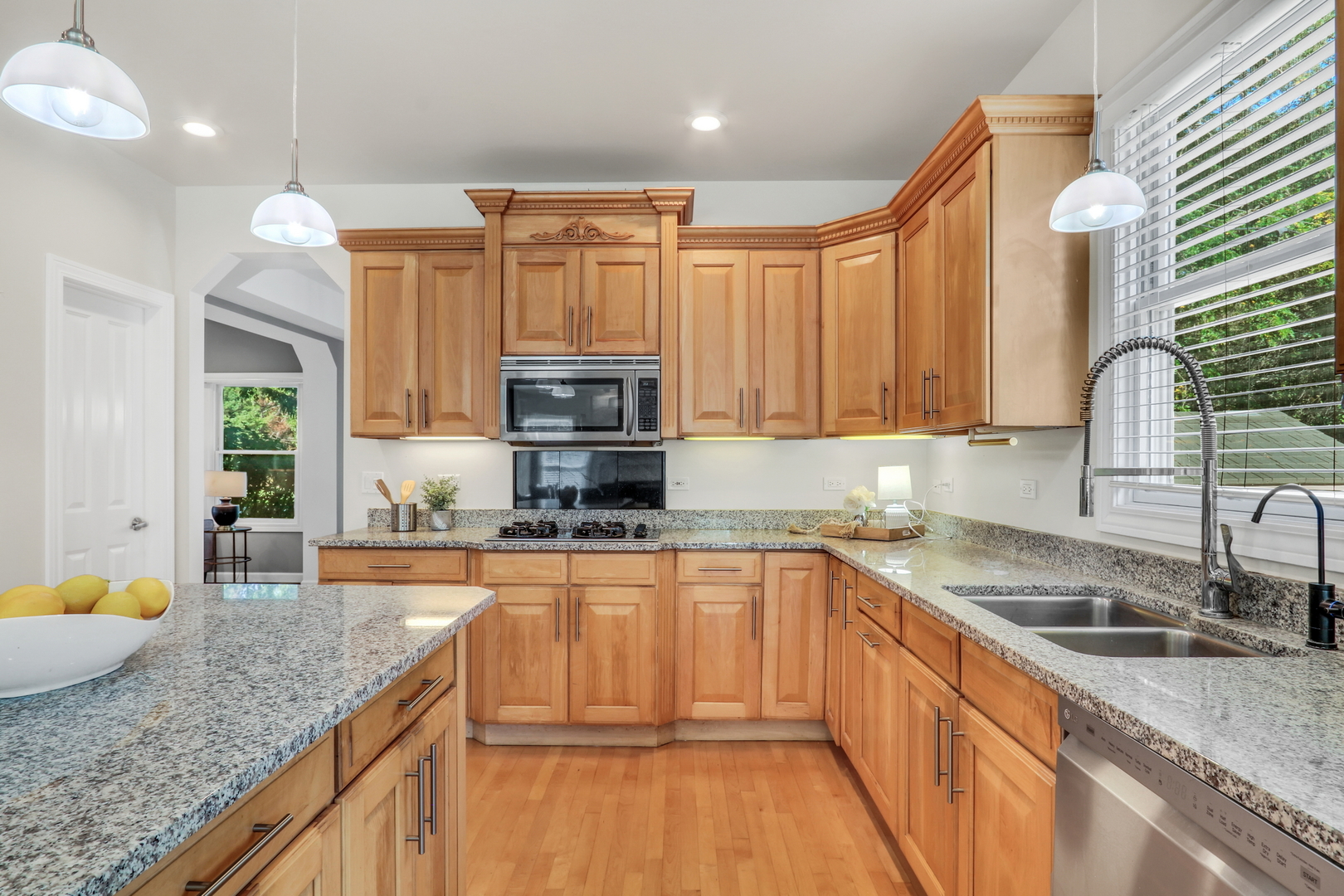 3696 Tamarack Circle