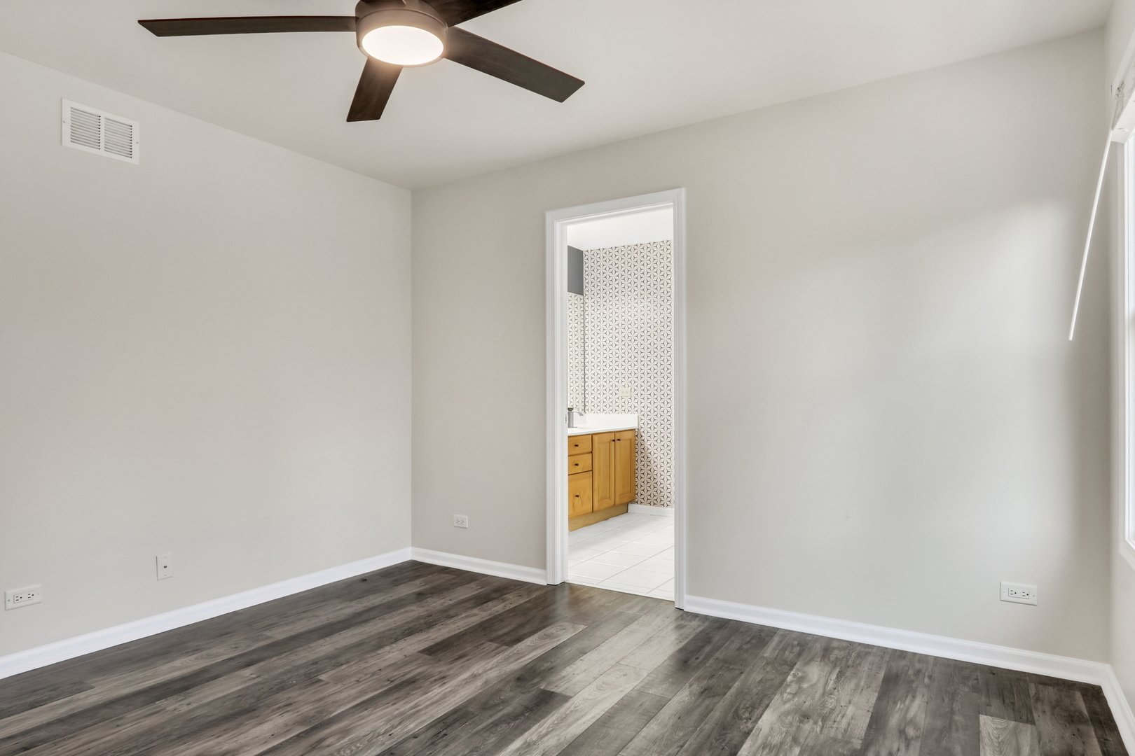 3696 Tamarack Circle