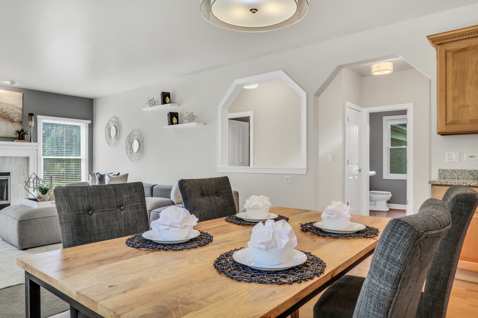 3696 Tamarack Circle