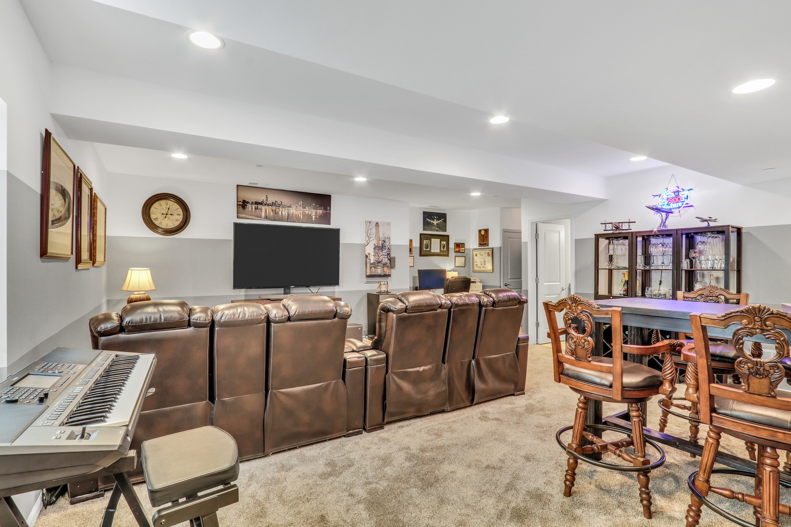 3227 N Heritage Lane