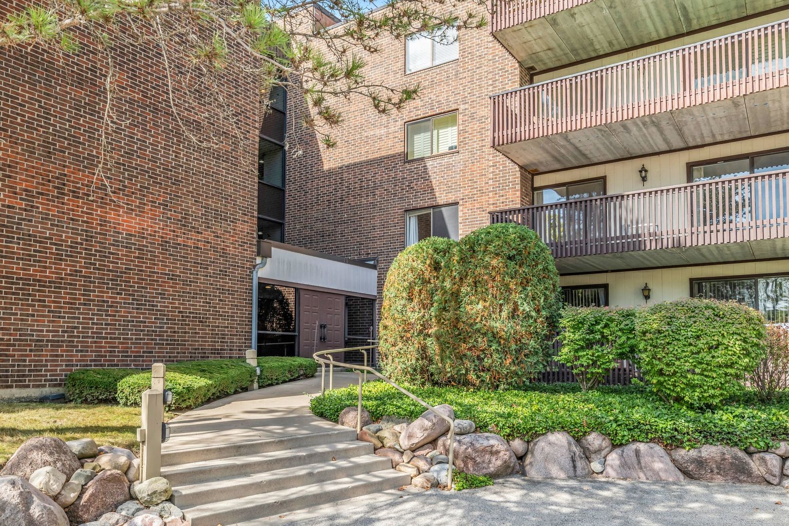 690 Chandler Road Unit: 102