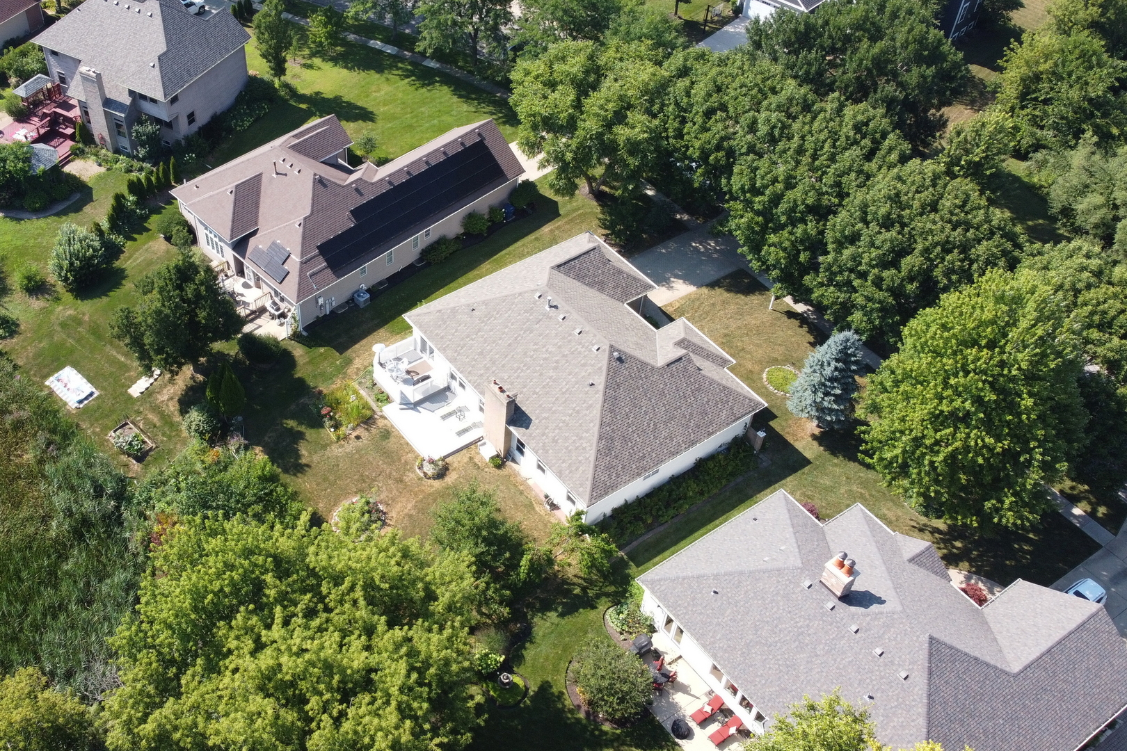 1075 Suffolk Court