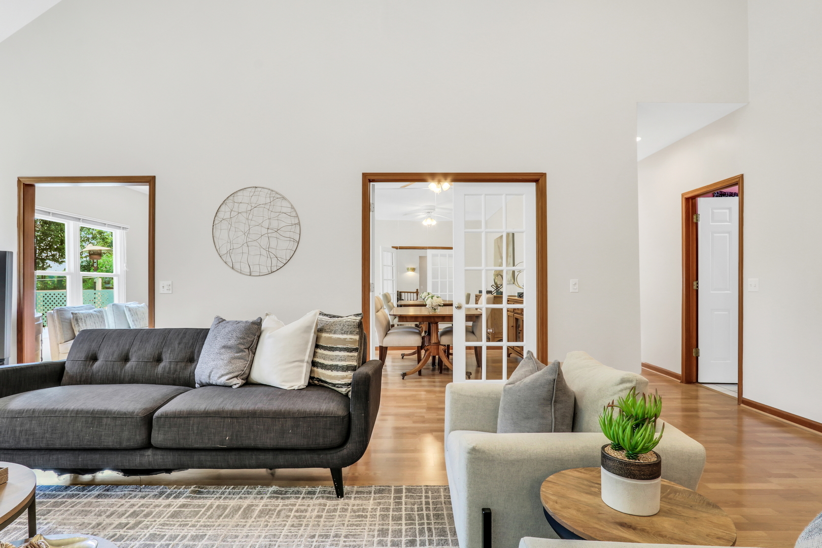 1075 Suffolk Court