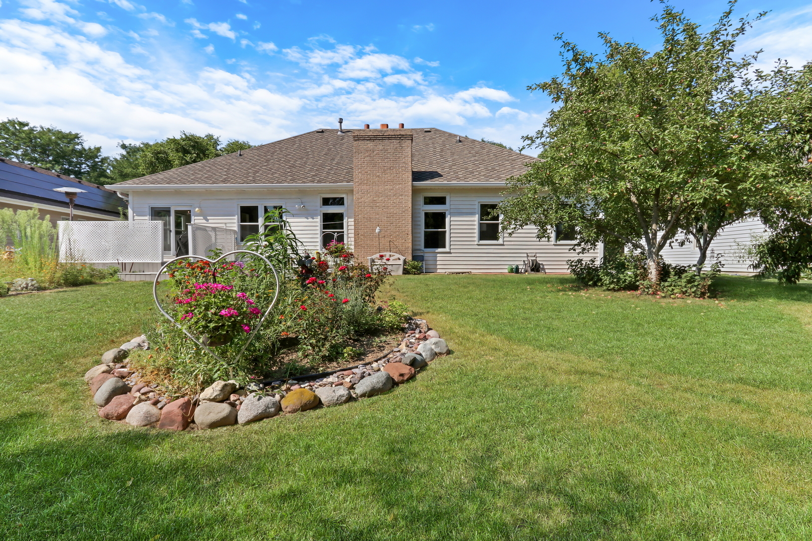 1075 Suffolk Court