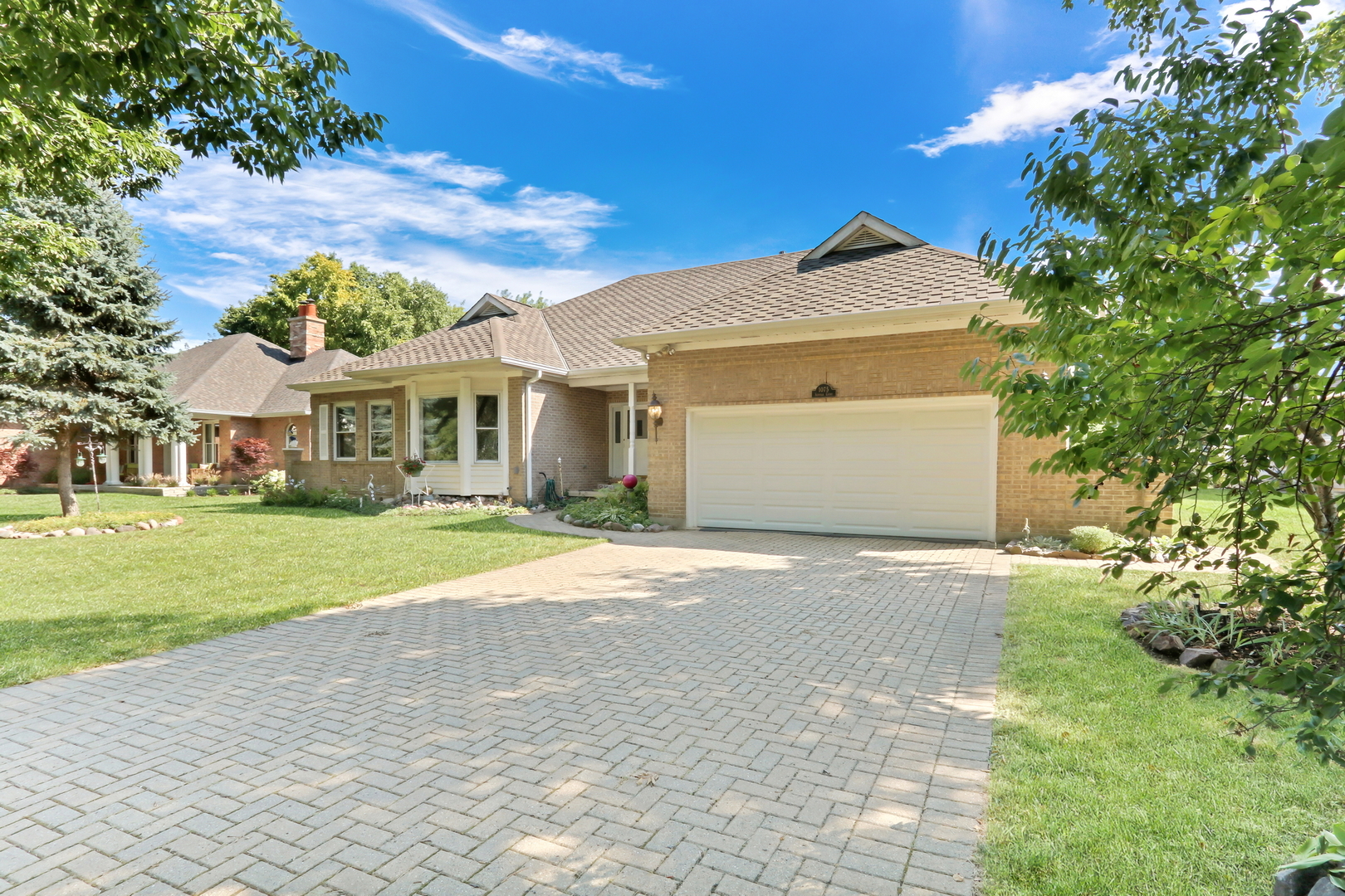 1075 Suffolk Court