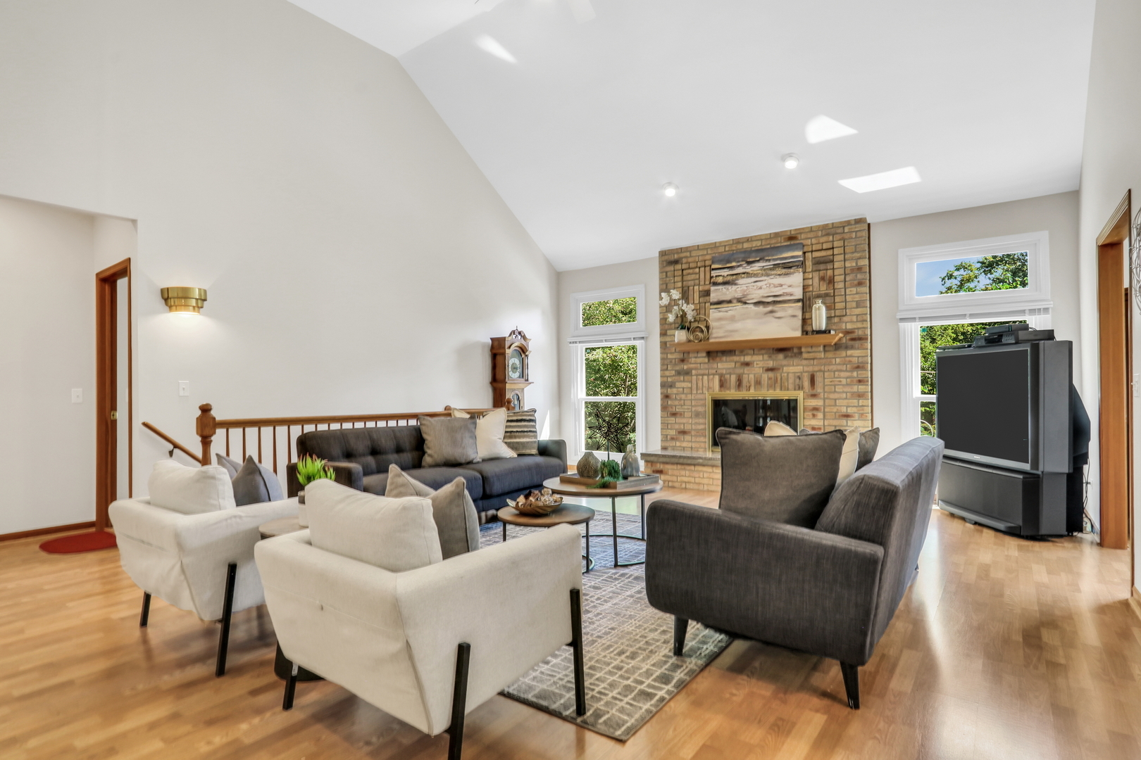1075 Suffolk Court