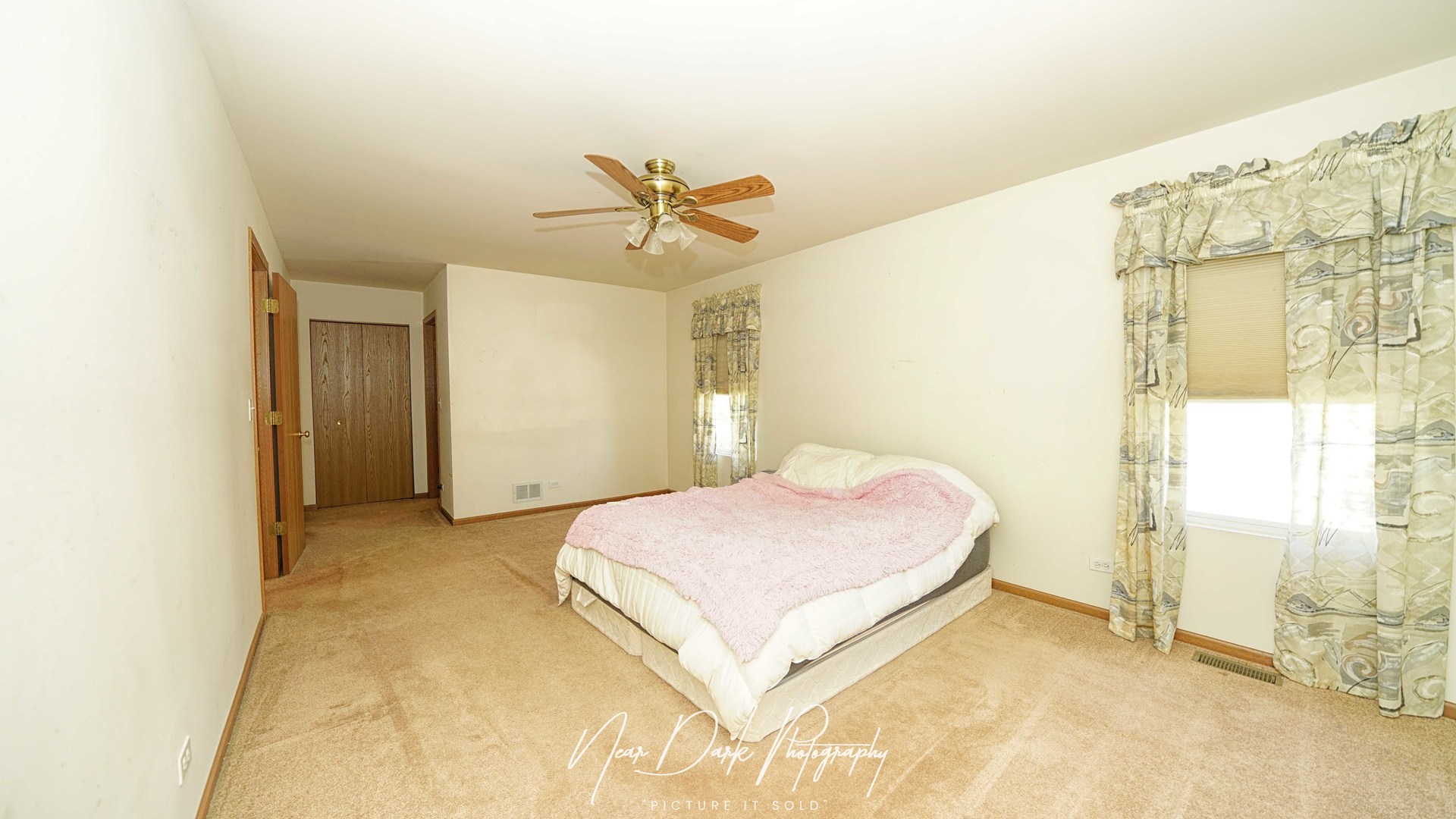 2292 Iroquois Lane