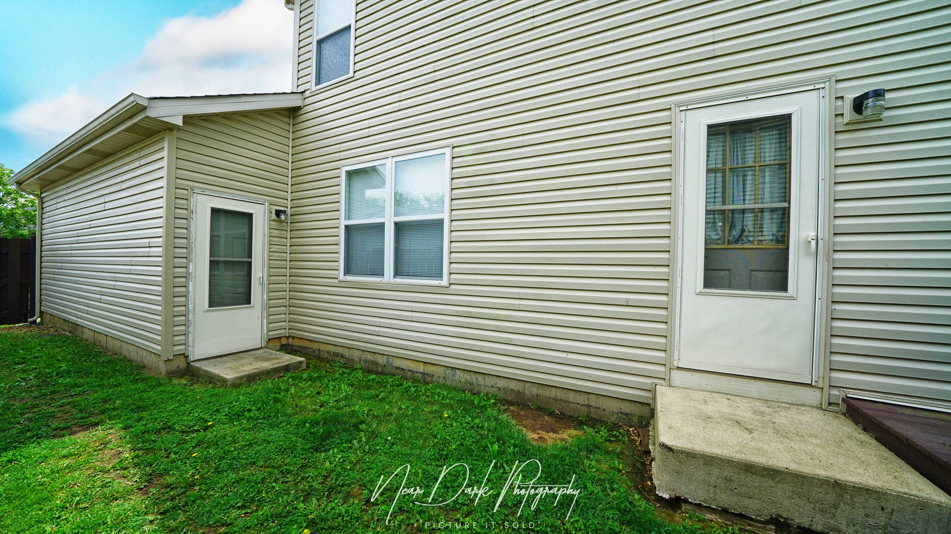 2292 Iroquois Lane