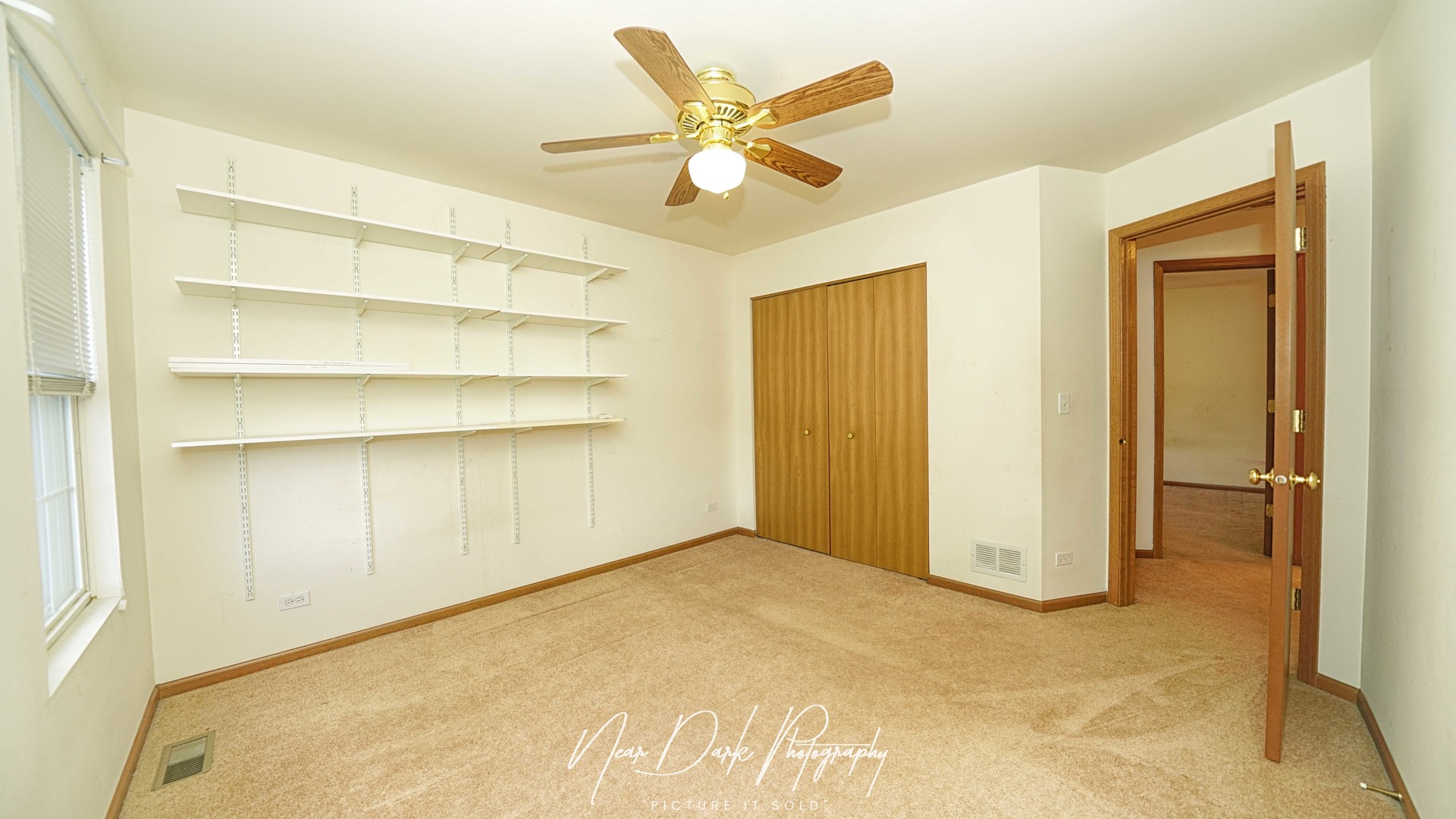 2292 Iroquois Lane