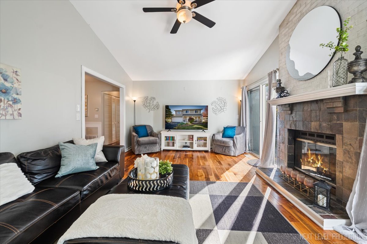 3144 Johnsbury Lane