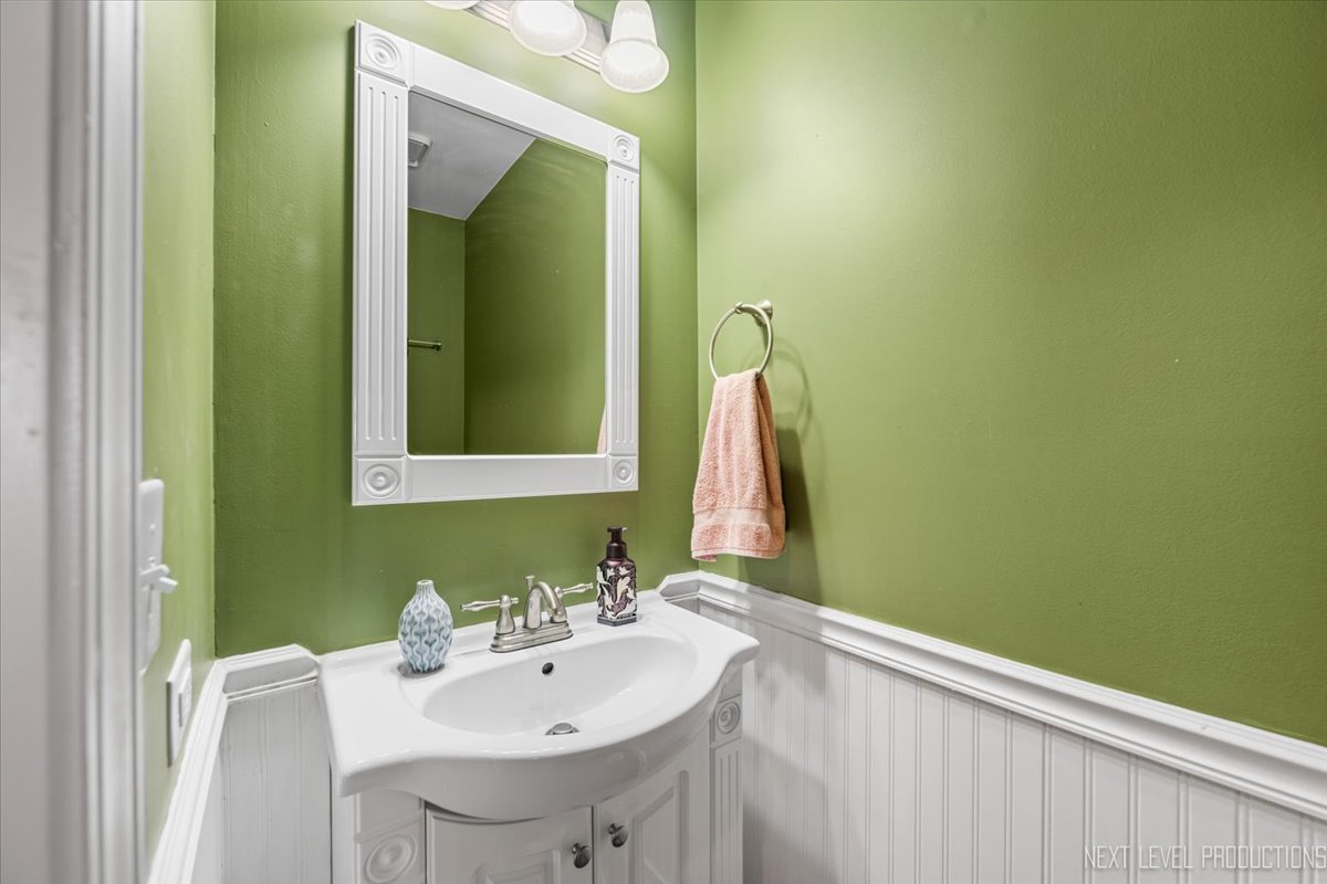 3144 Johnsbury Lane