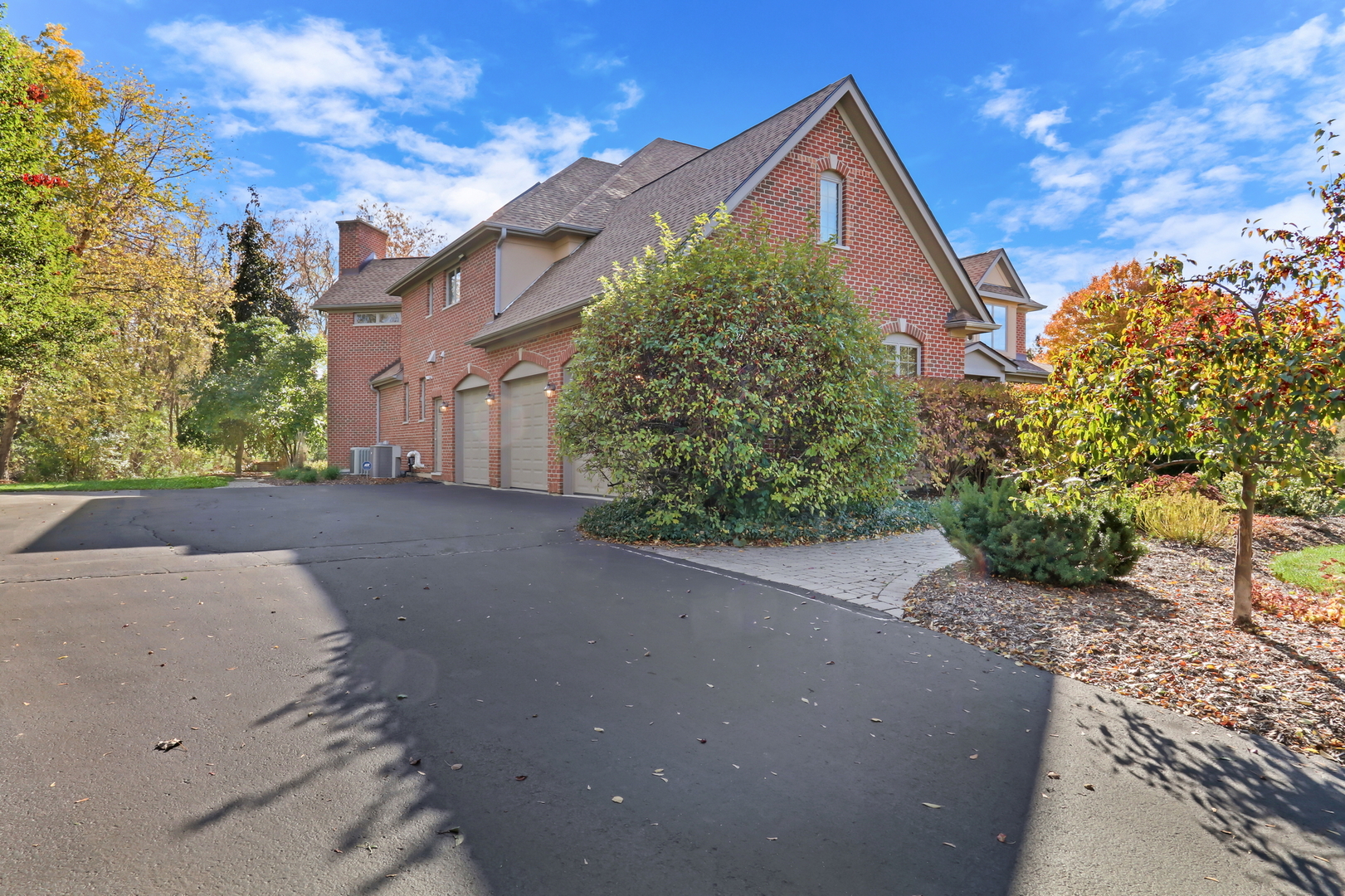 39716 Orchard Bluff Lane
