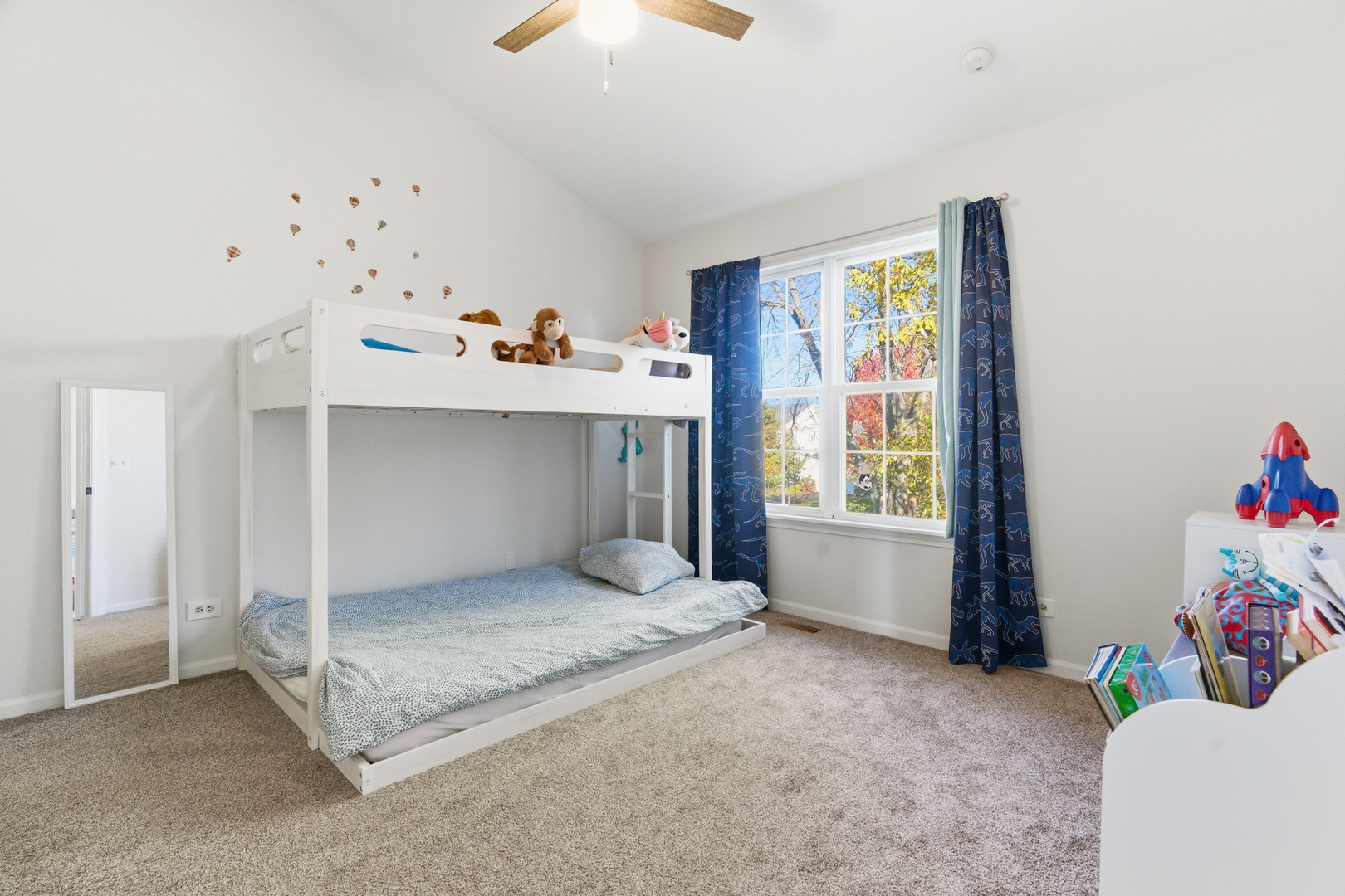 2526 Acorn Drive