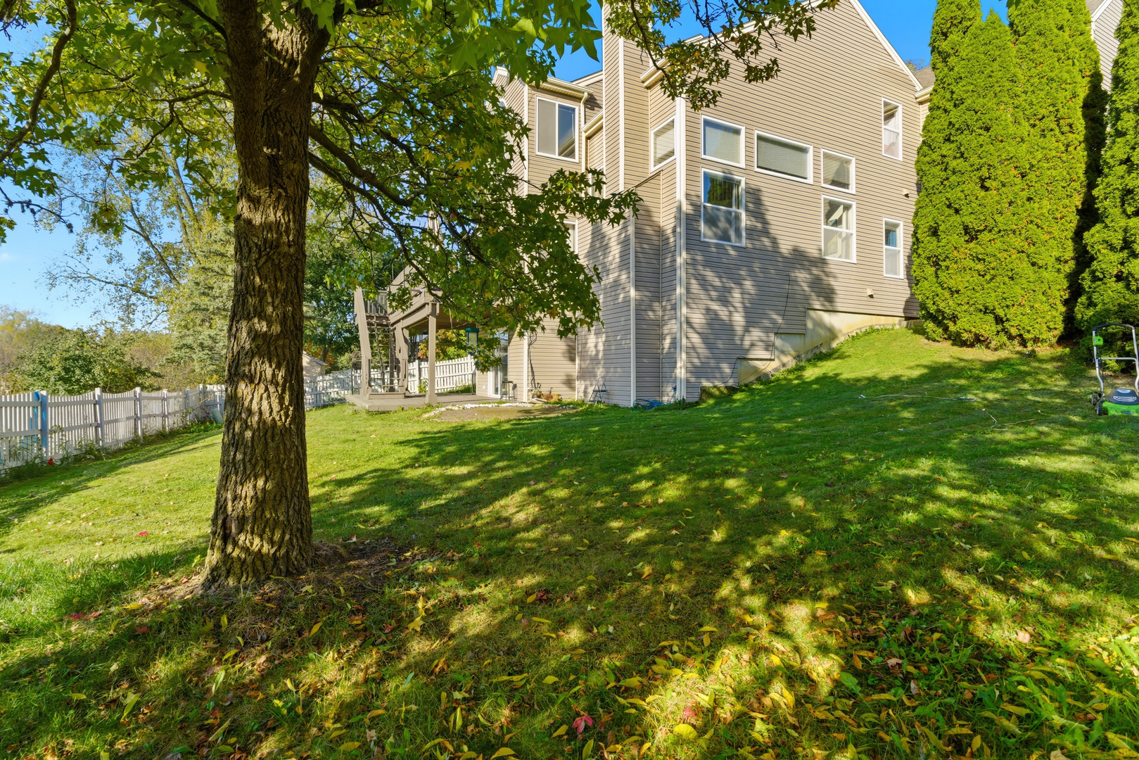 2526 Acorn Drive