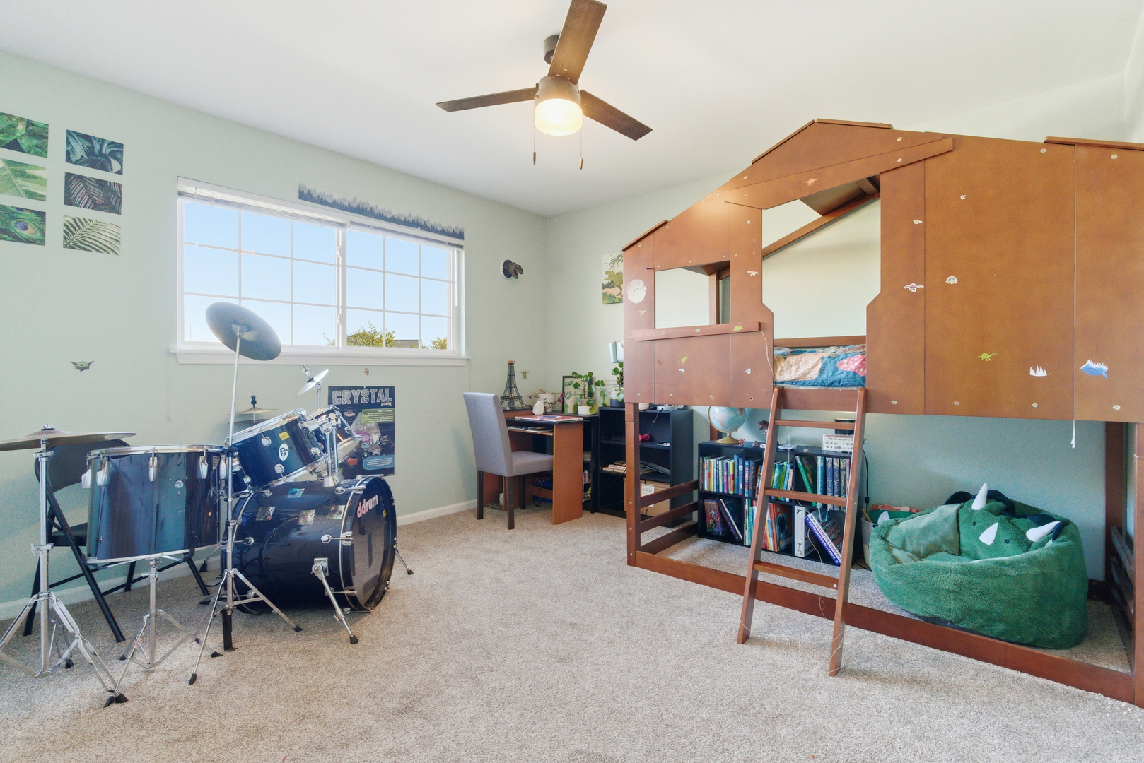 2526 Acorn Drive