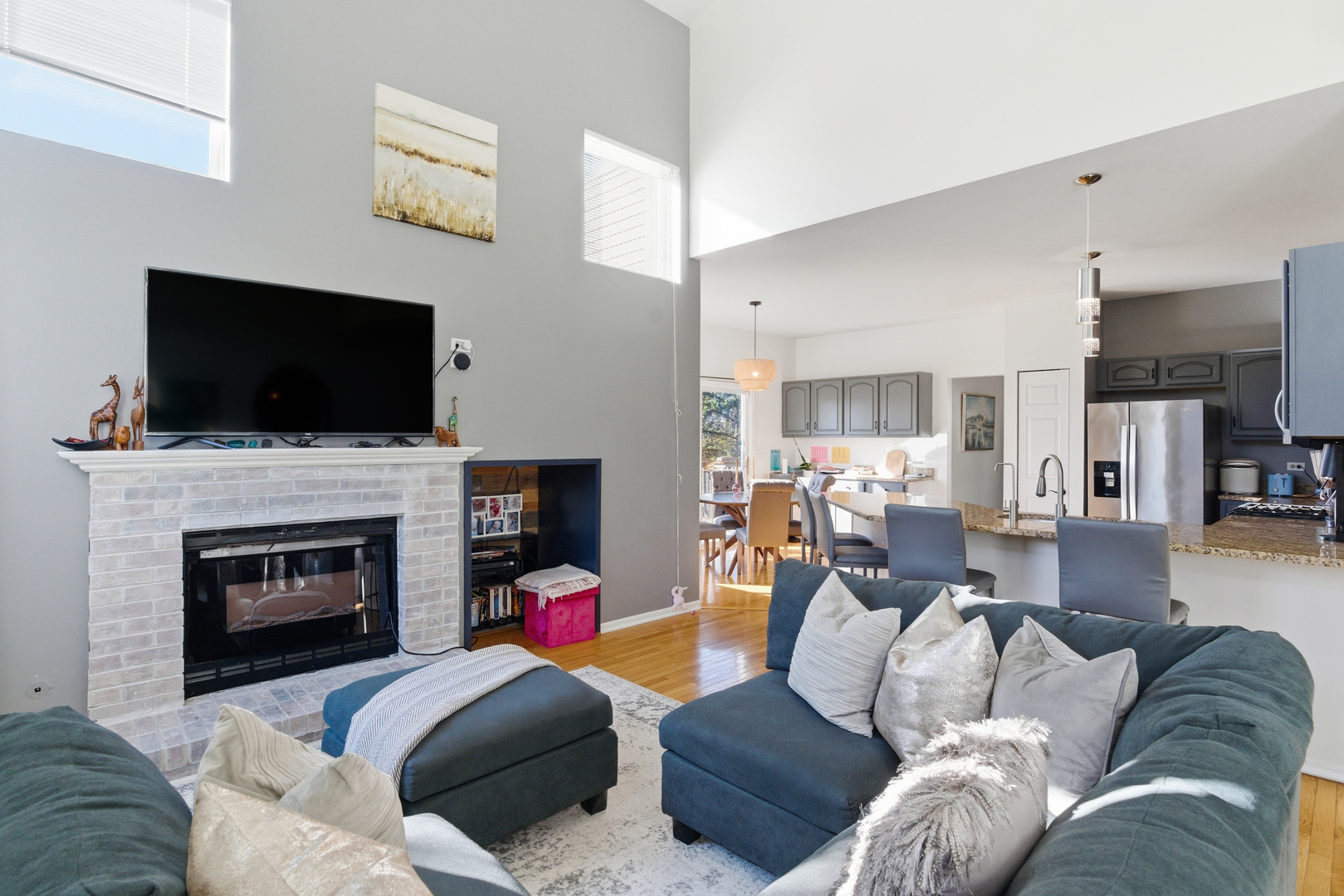 2526 Acorn Drive