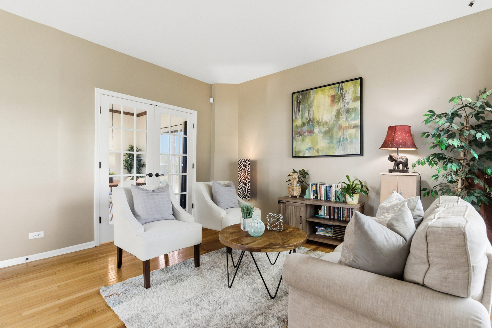 2526 Acorn Drive