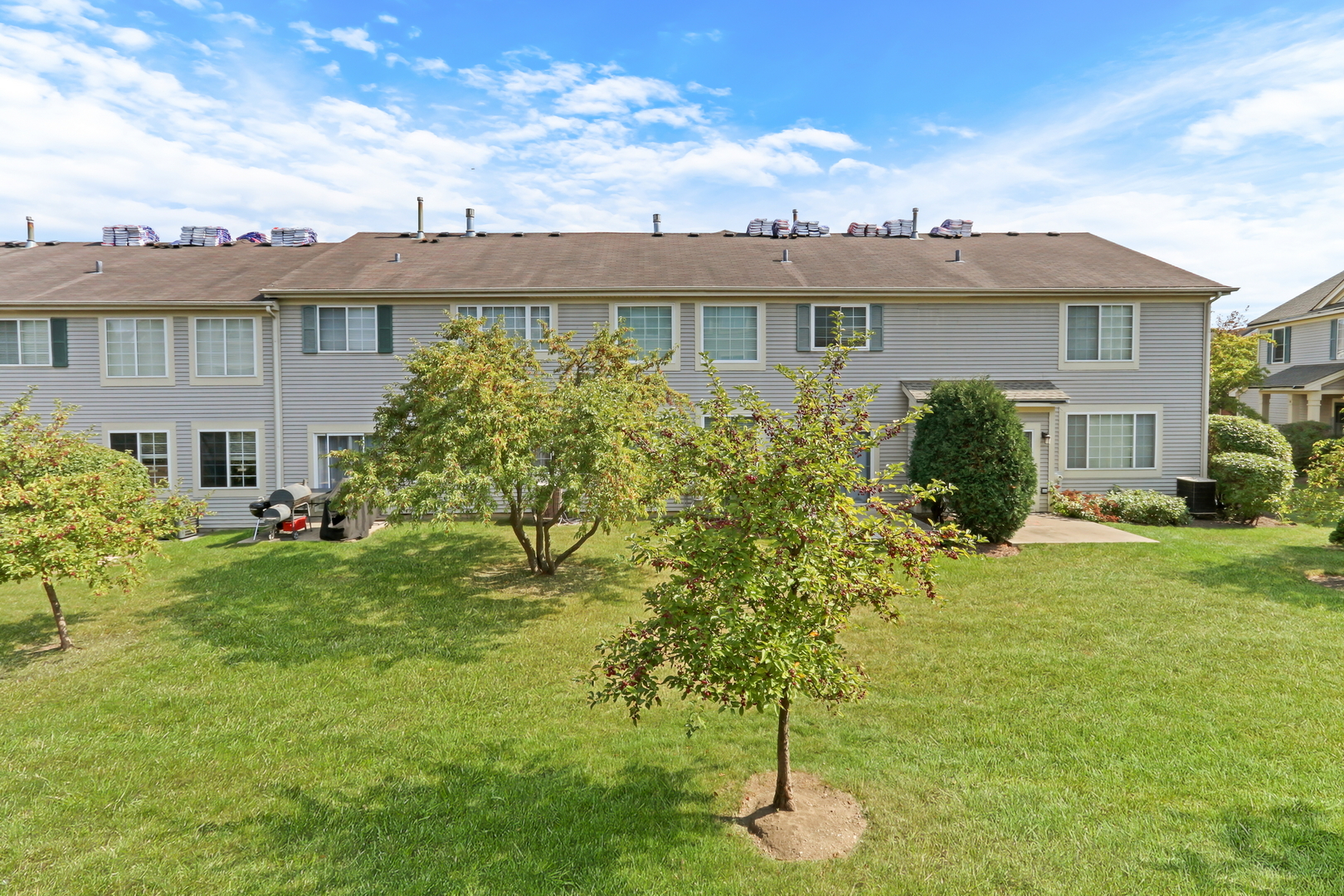 761 Creekside Circle Unit: 9-3