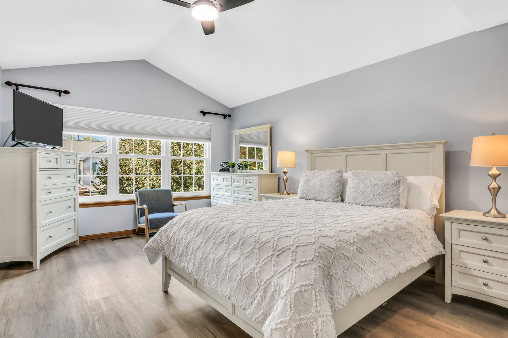761 Creekside Circle Unit: 9-3