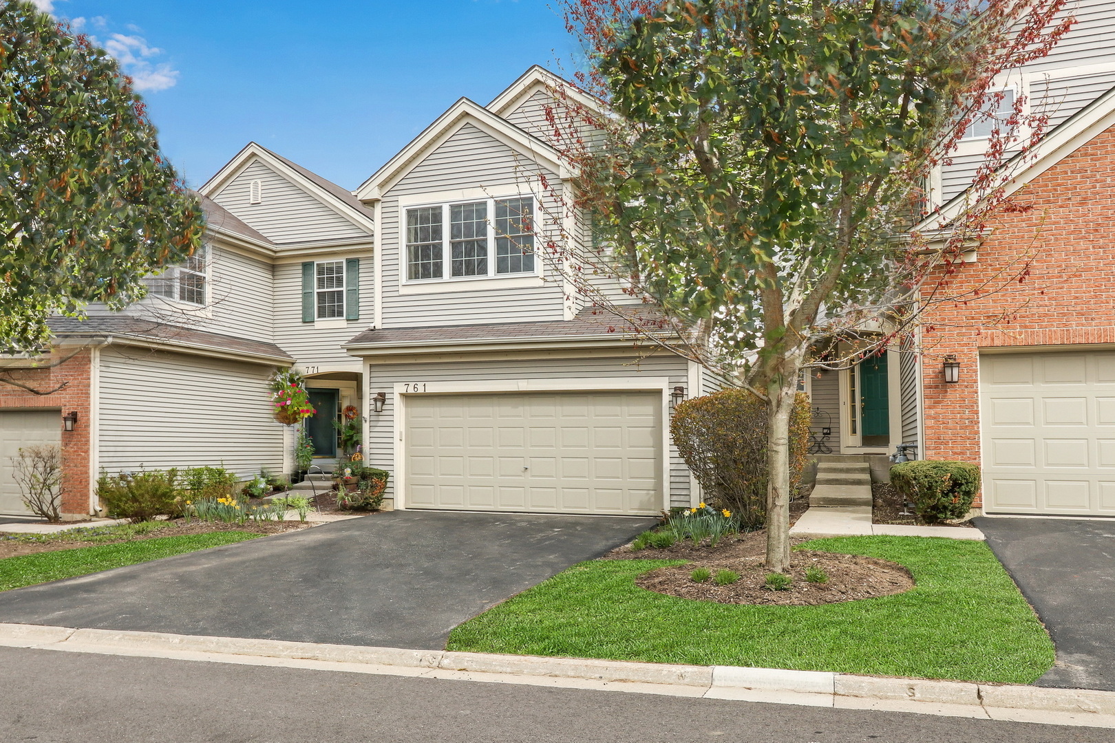 761 Creekside Circle Unit: 9-3