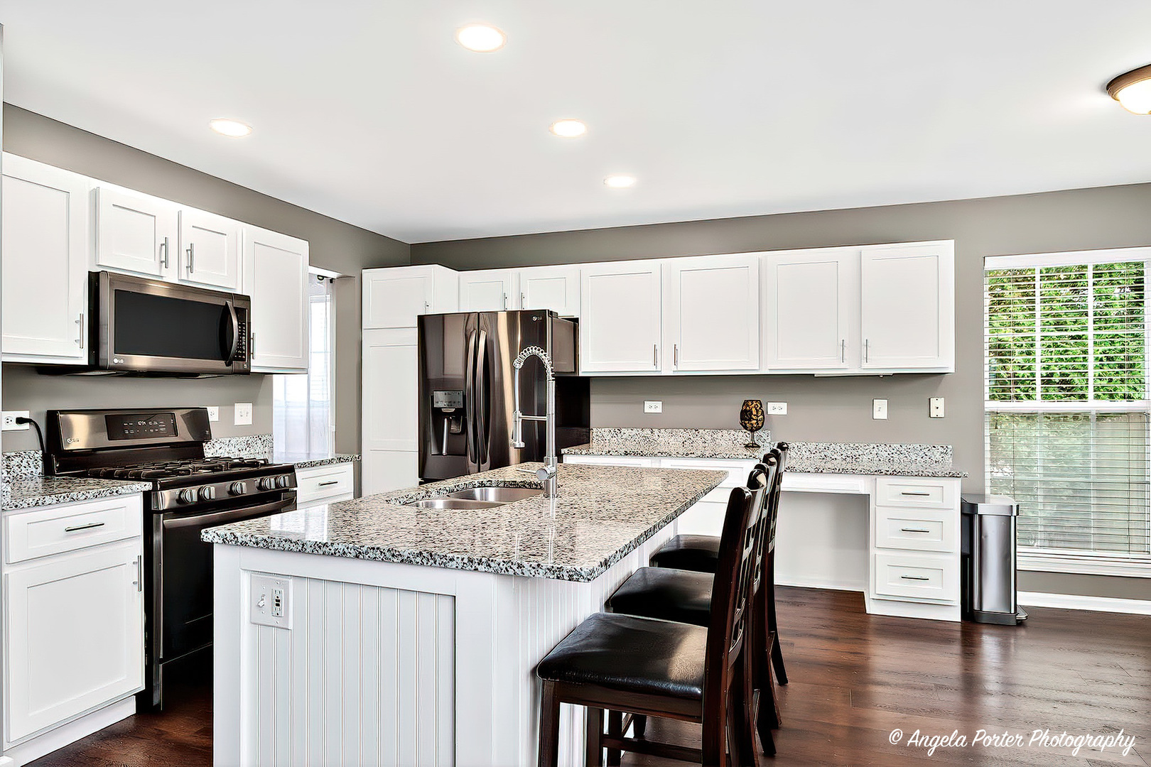 18863 W Wooddale Trail