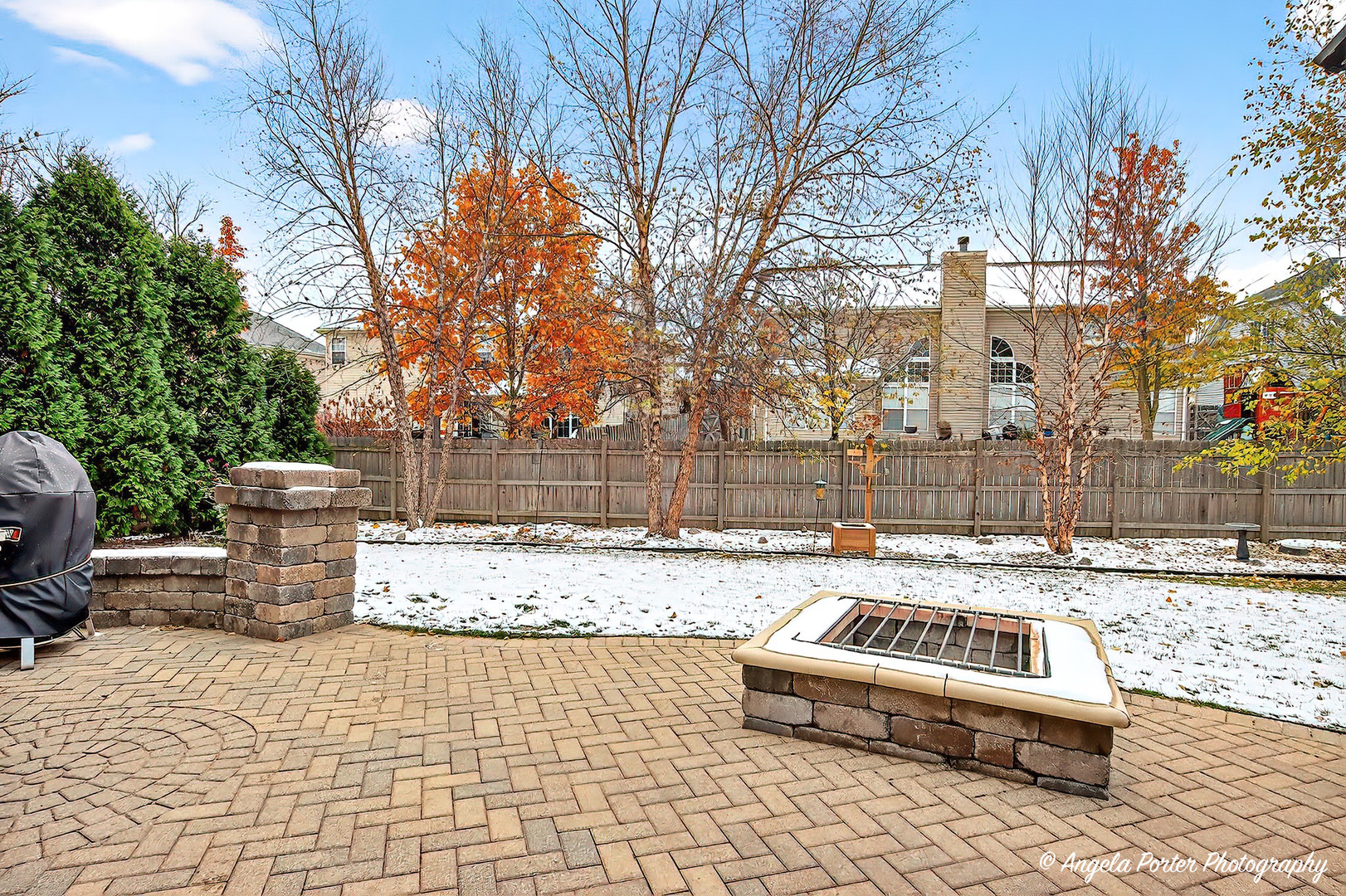 18863 W Wooddale Trail