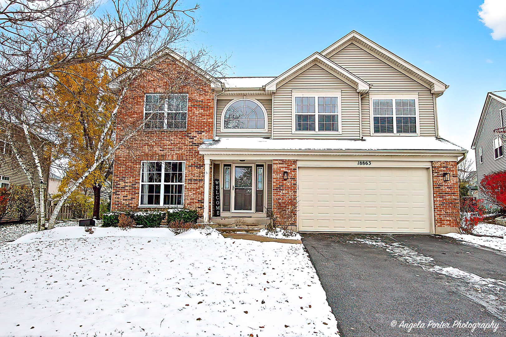 18863 W Wooddale Trail