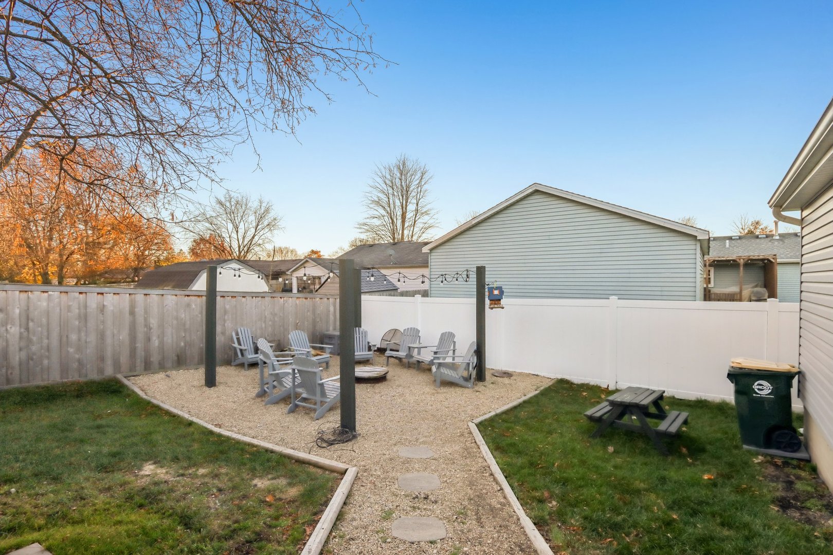 220 Larchwood Lane