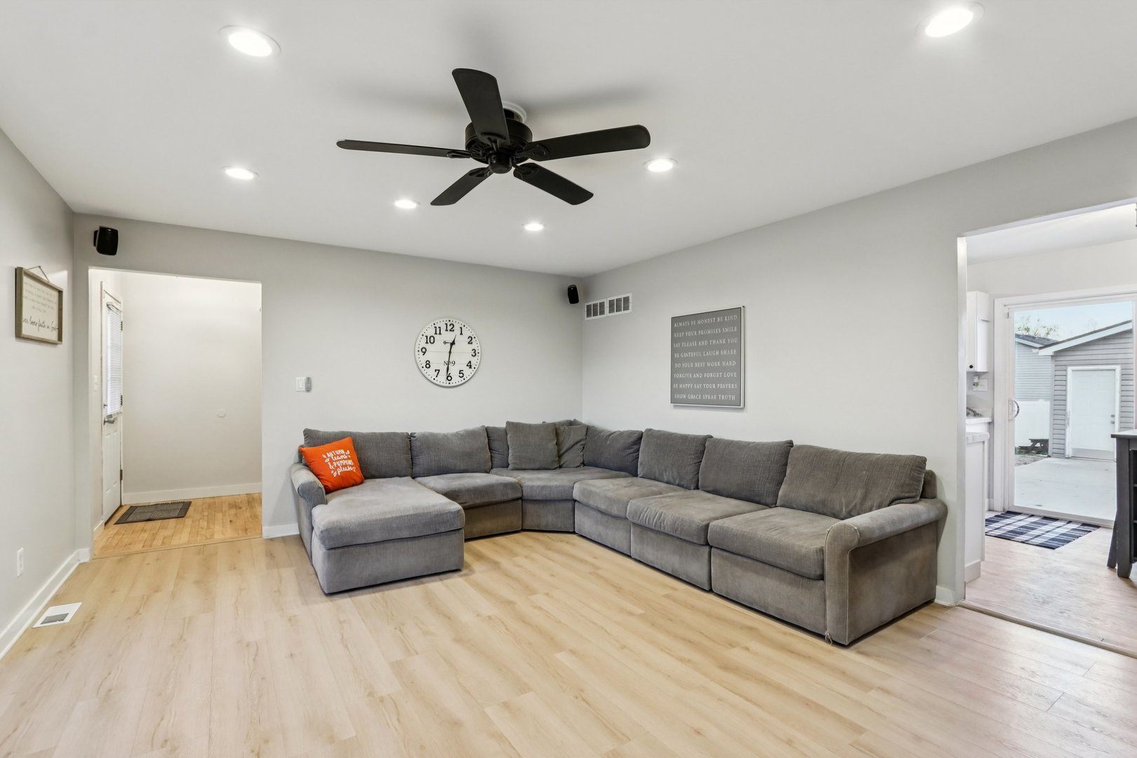 220 Larchwood Lane