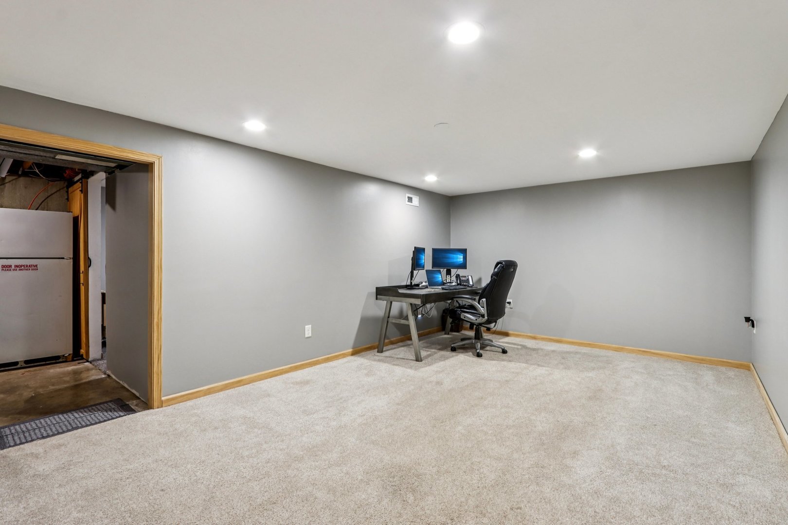220 Larchwood Lane