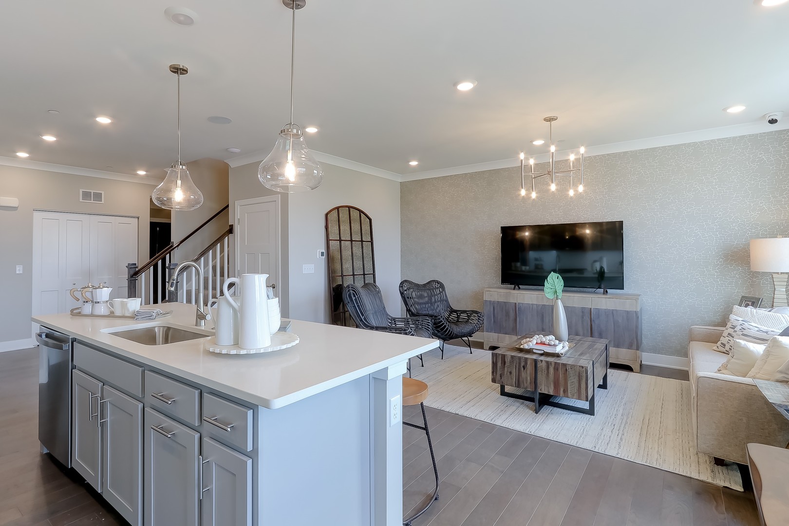 25457 W Emory Lane