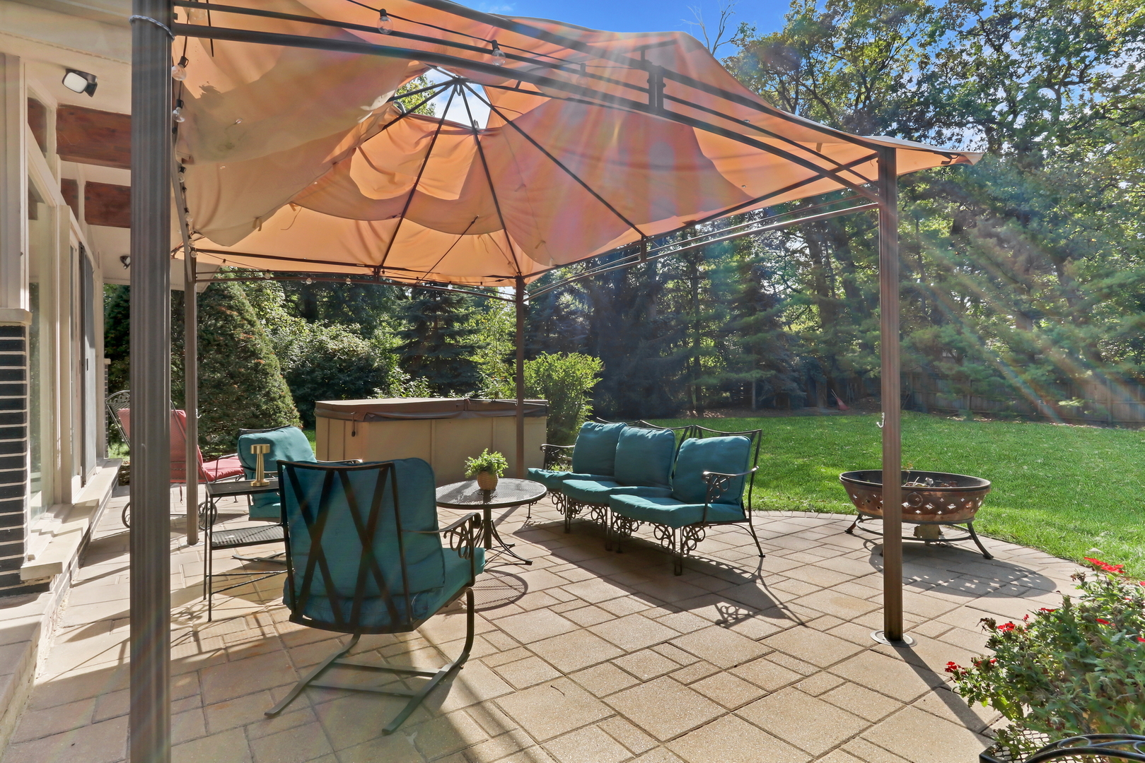 230 N Alleghany Road