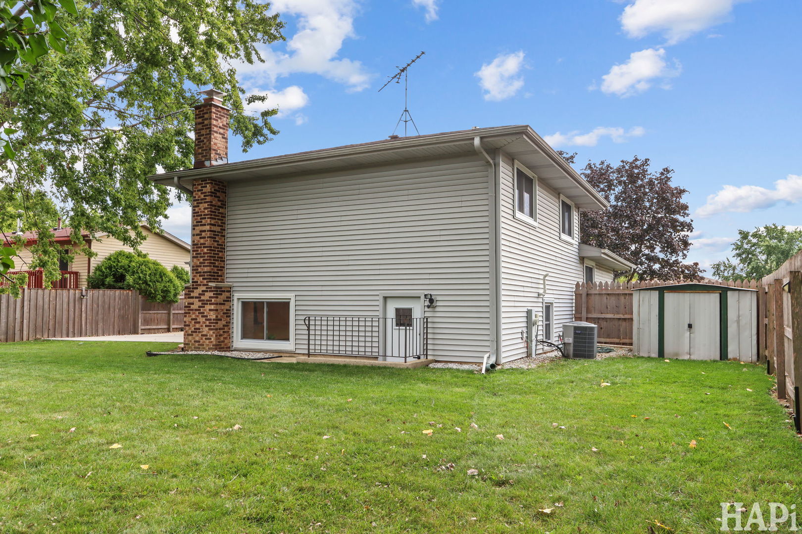 1942 Trail Ridge Street
