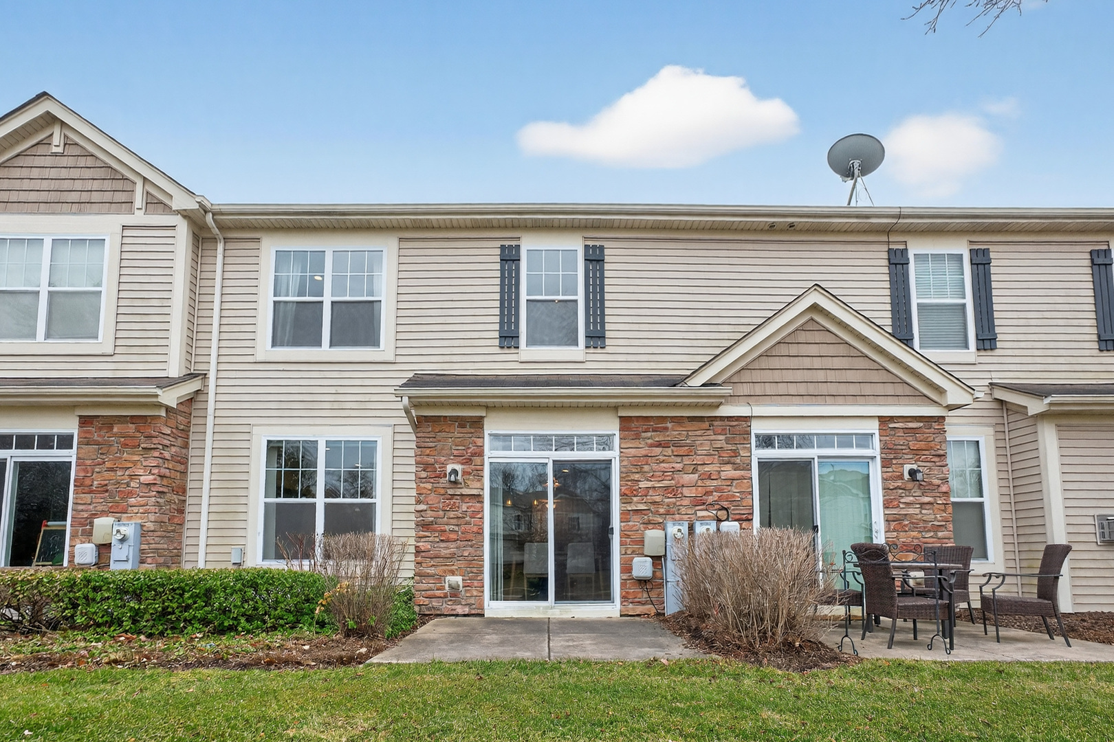 6N385 Whitmore Circle Unit: B