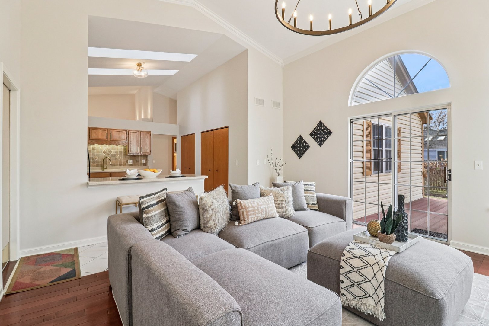 6167 Golfview Drive