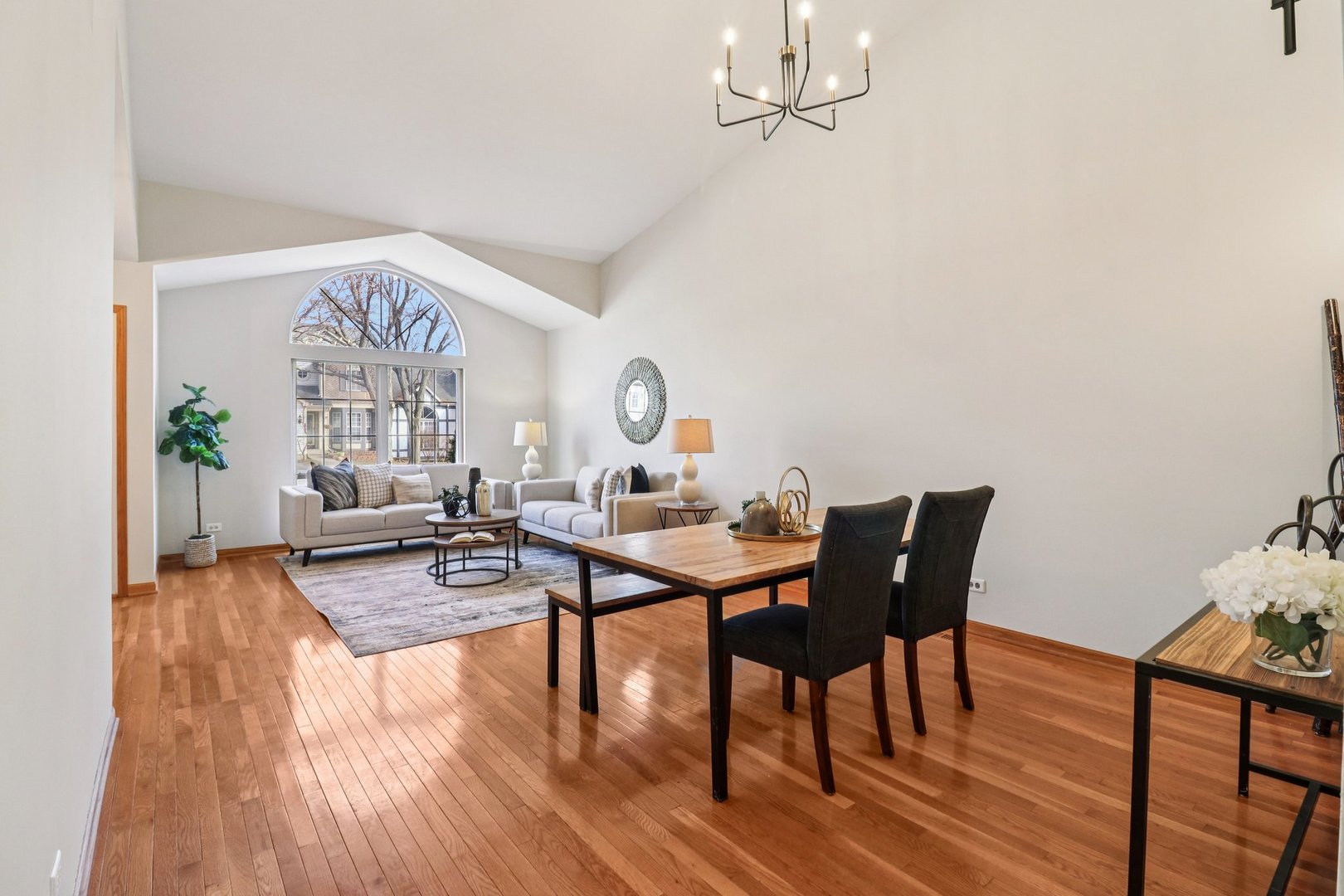 6167 Golfview Drive