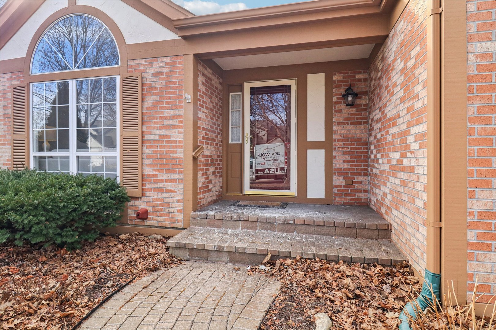 6167 Golfview Drive