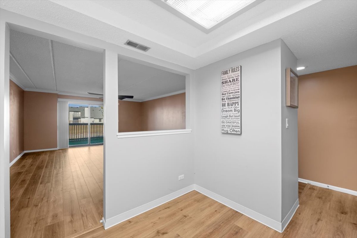 650 WHITNEY Court Unit: 211