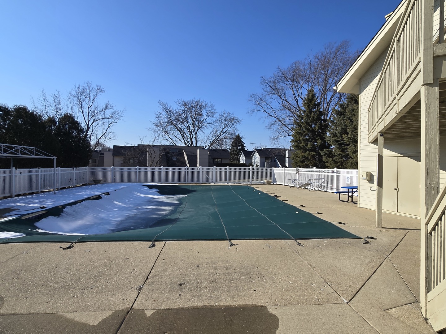 650 WHITNEY Court Unit: 211