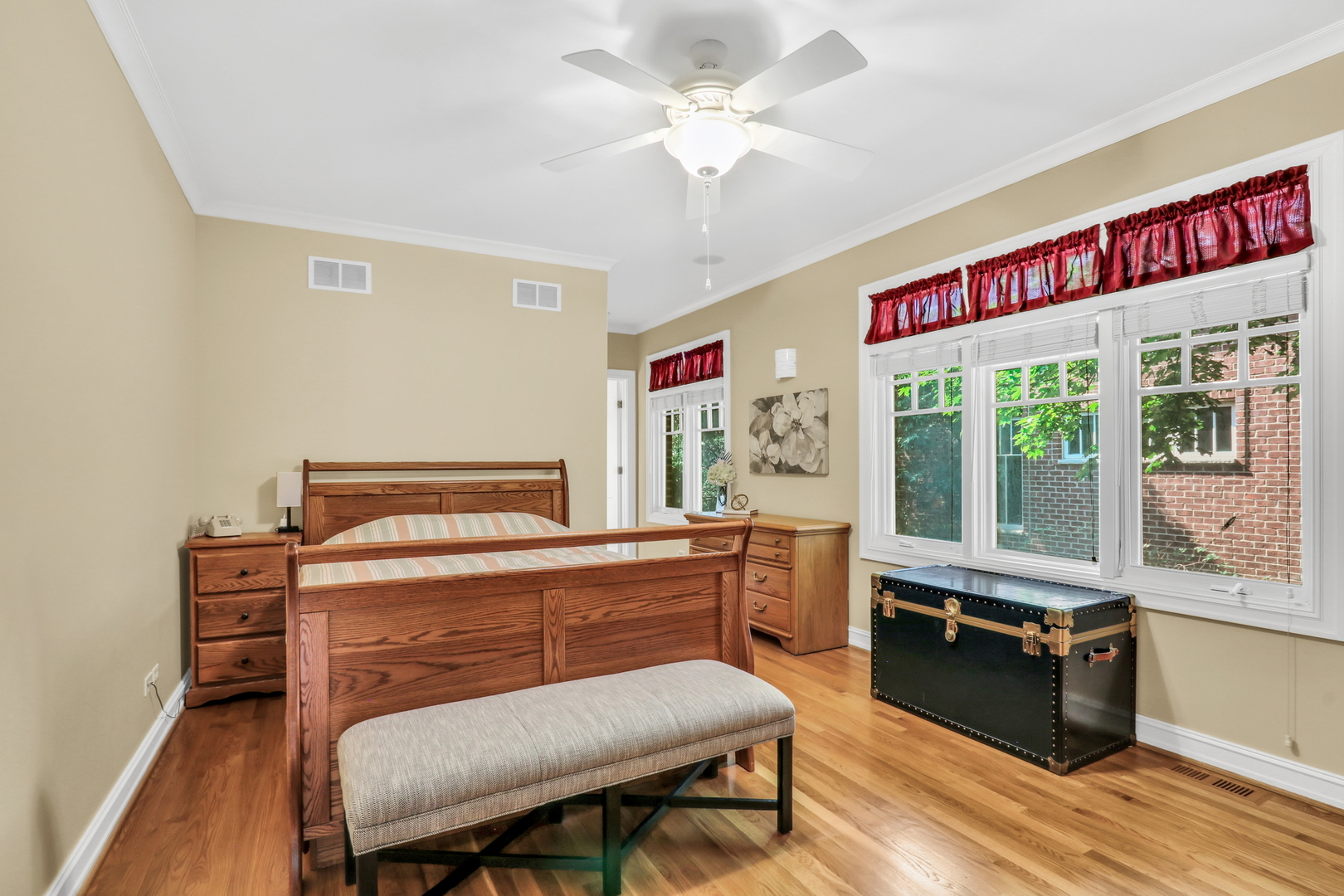 5684 Wolf Road