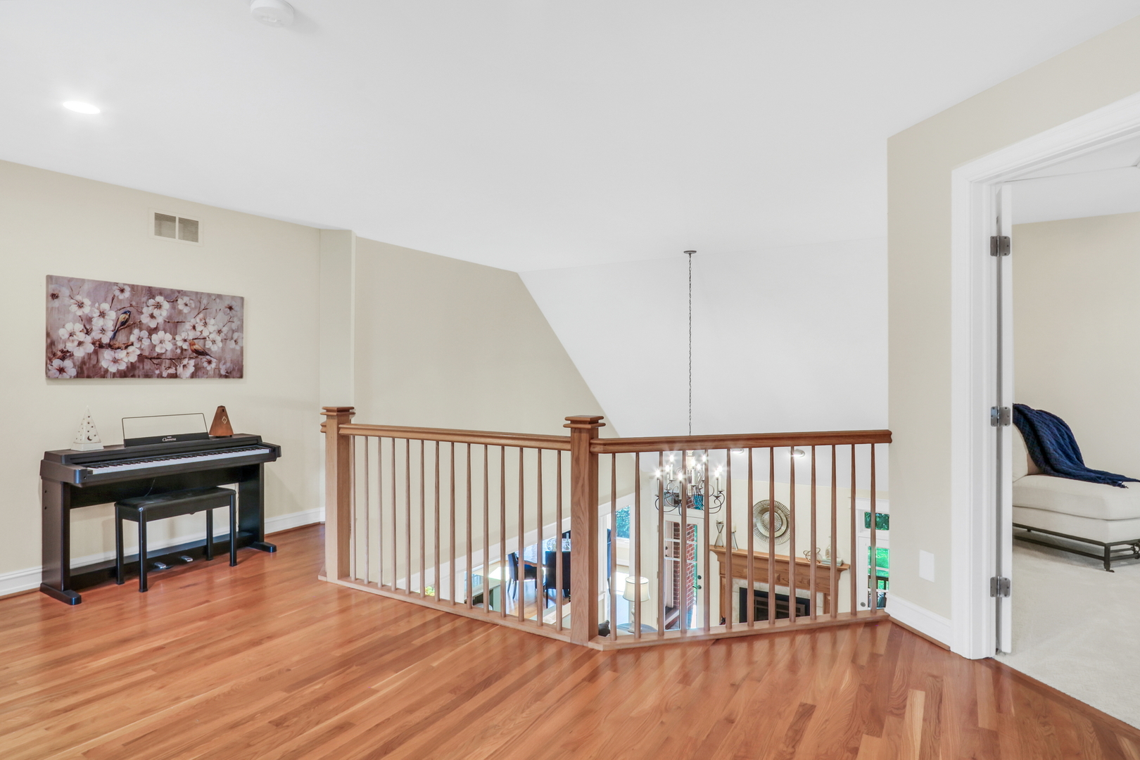 5684 Wolf Road
